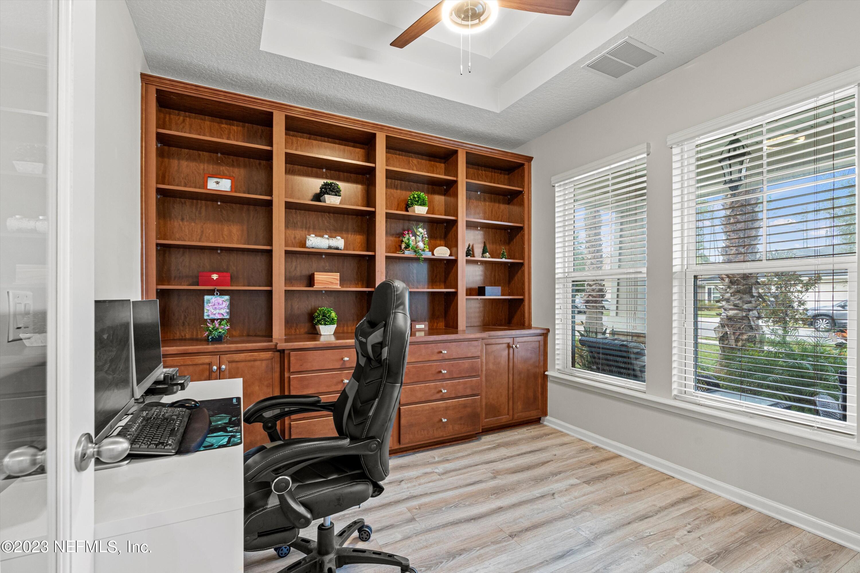260 COCONUT PALM Parkway