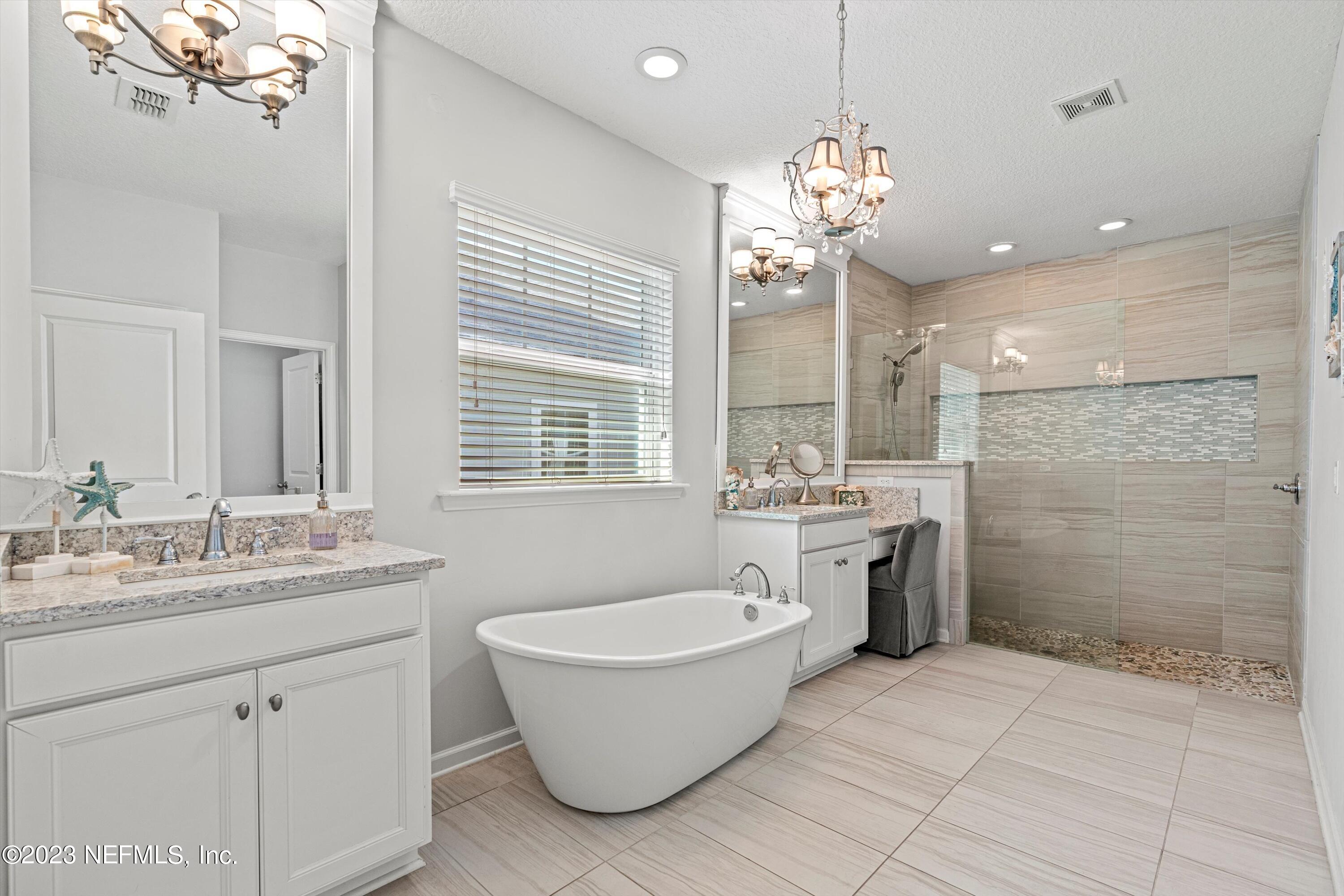 260 COCONUT PALM Parkway