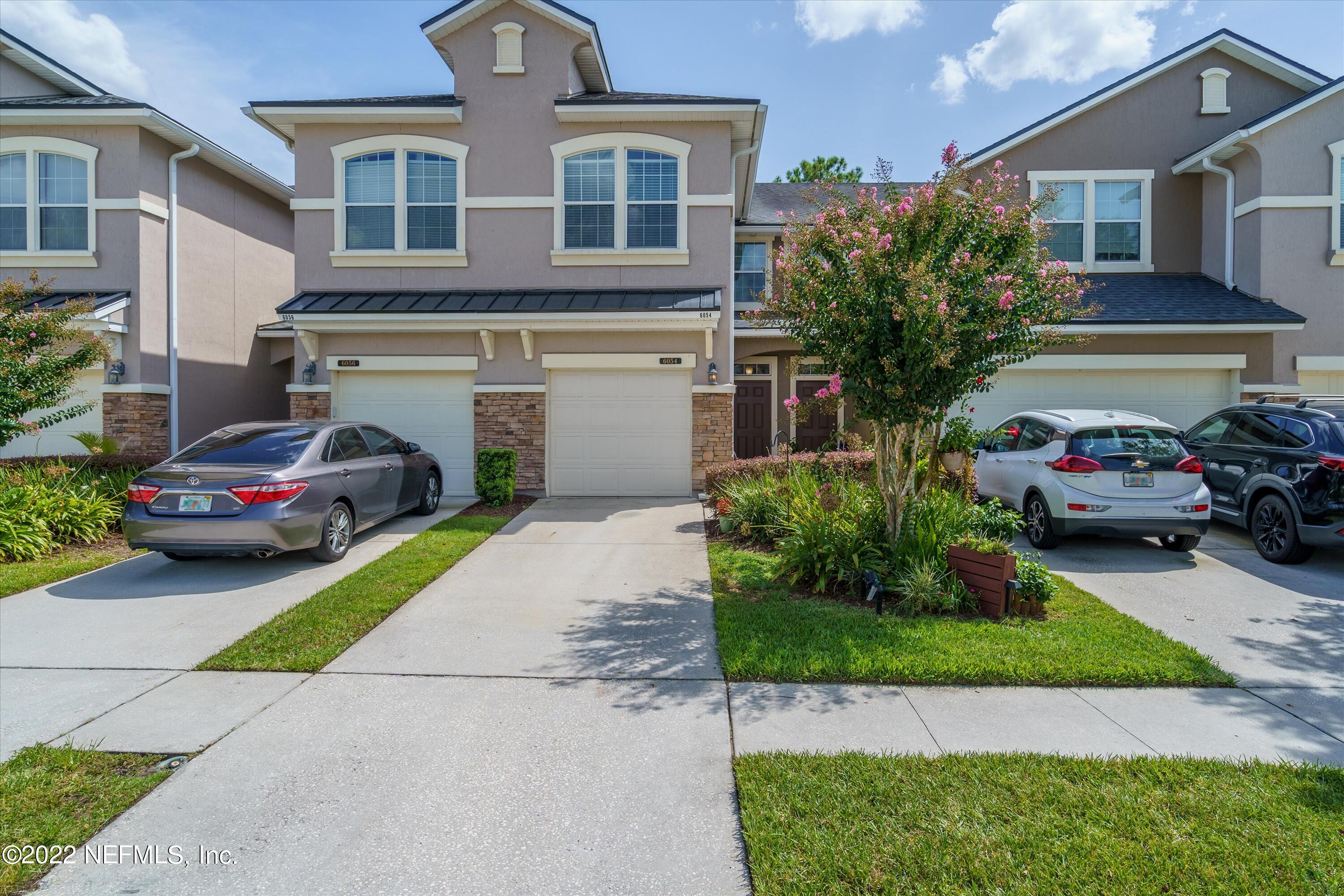 6054 BARTRAM VILLAGE Drive