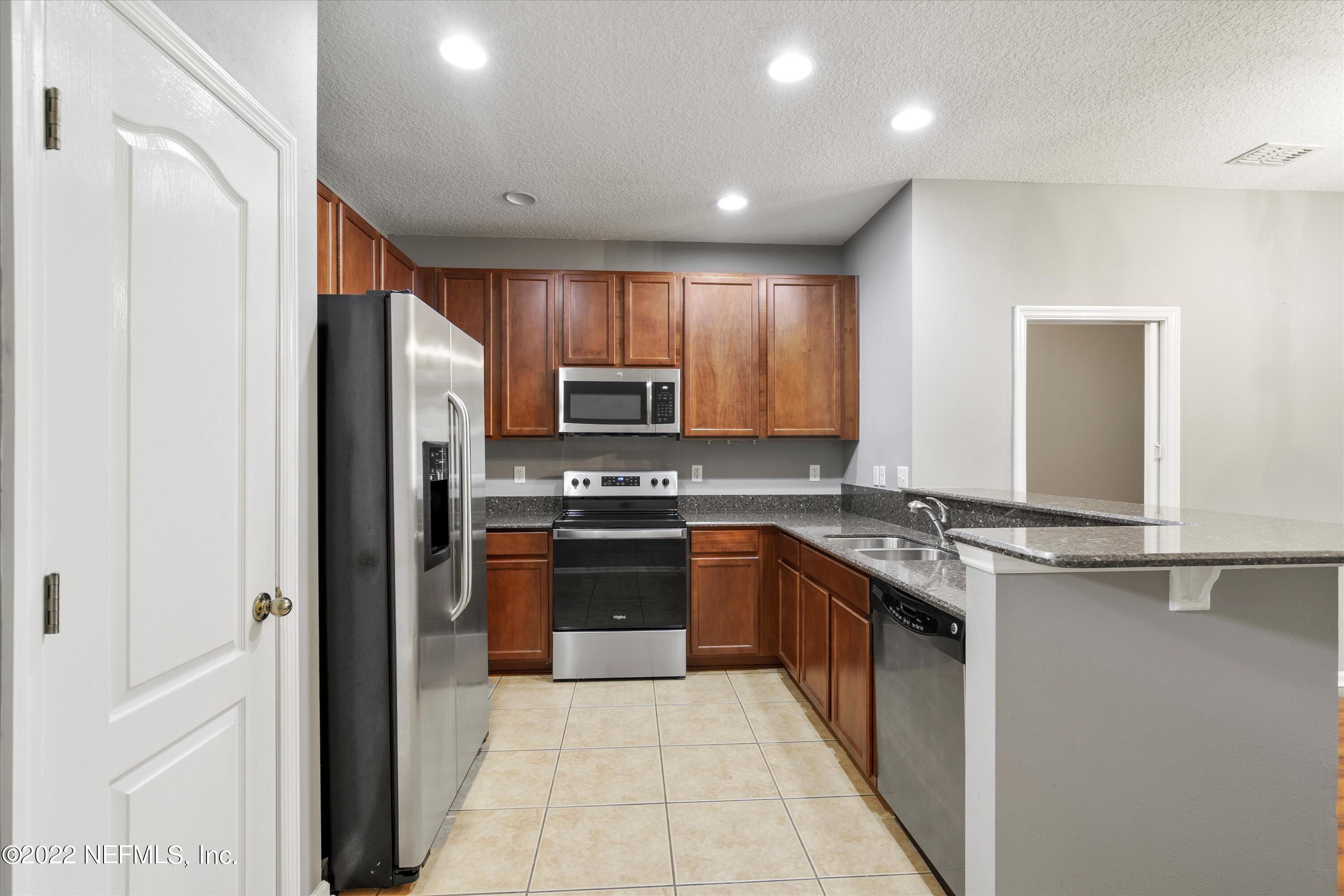 6054 BARTRAM VILLAGE Drive