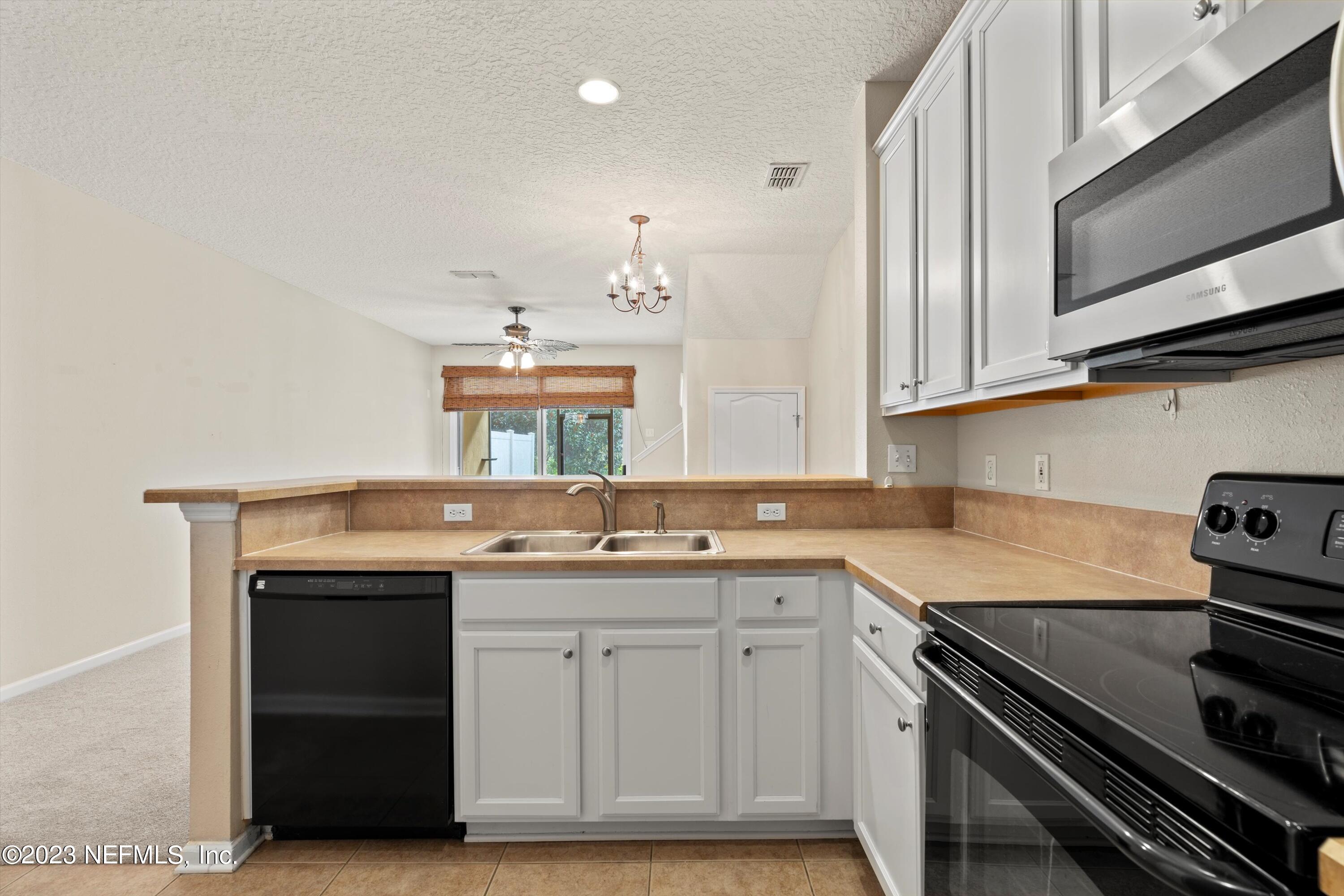 6128 BARTRAM VILLAGE Drive