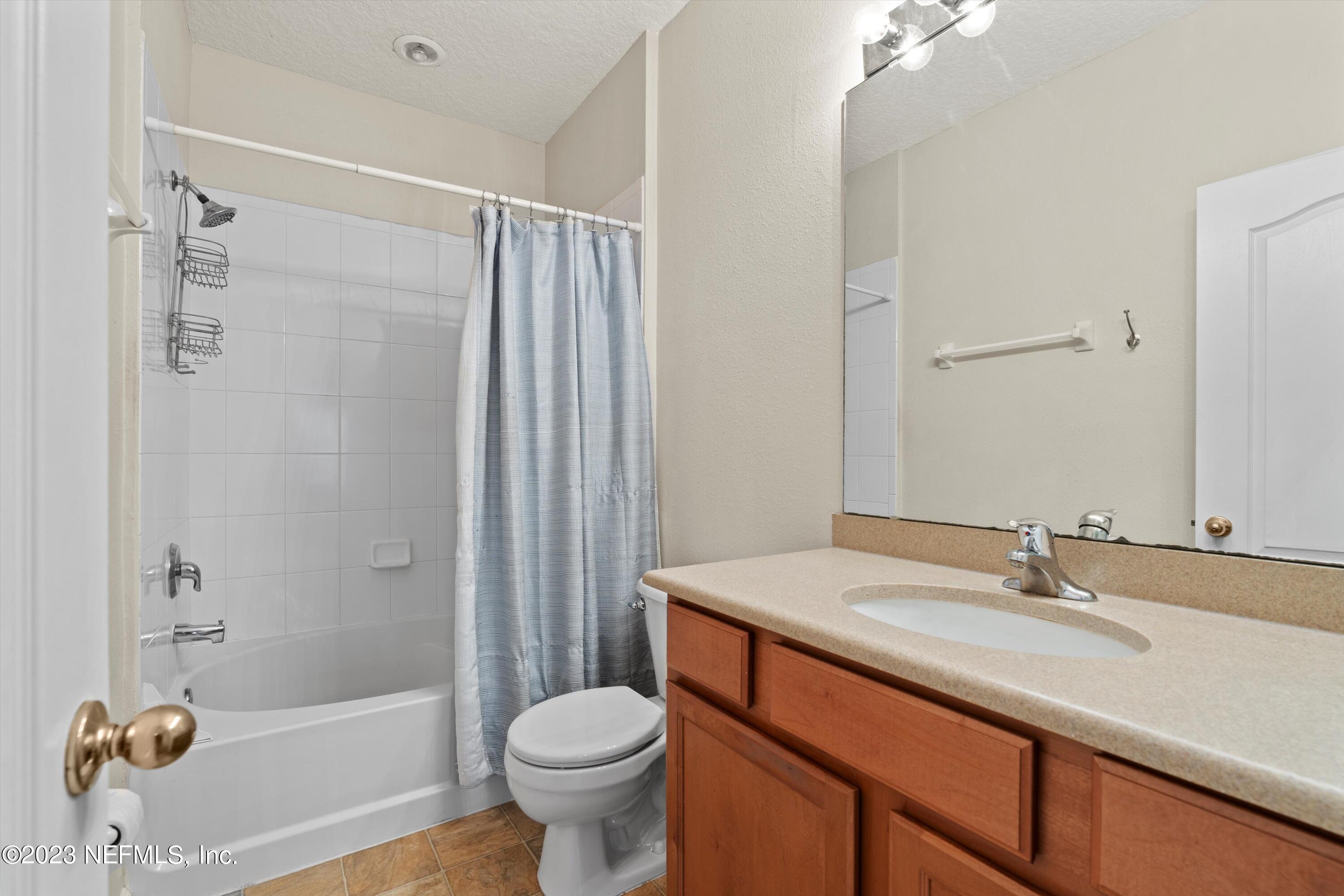 6128 BARTRAM VILLAGE Drive