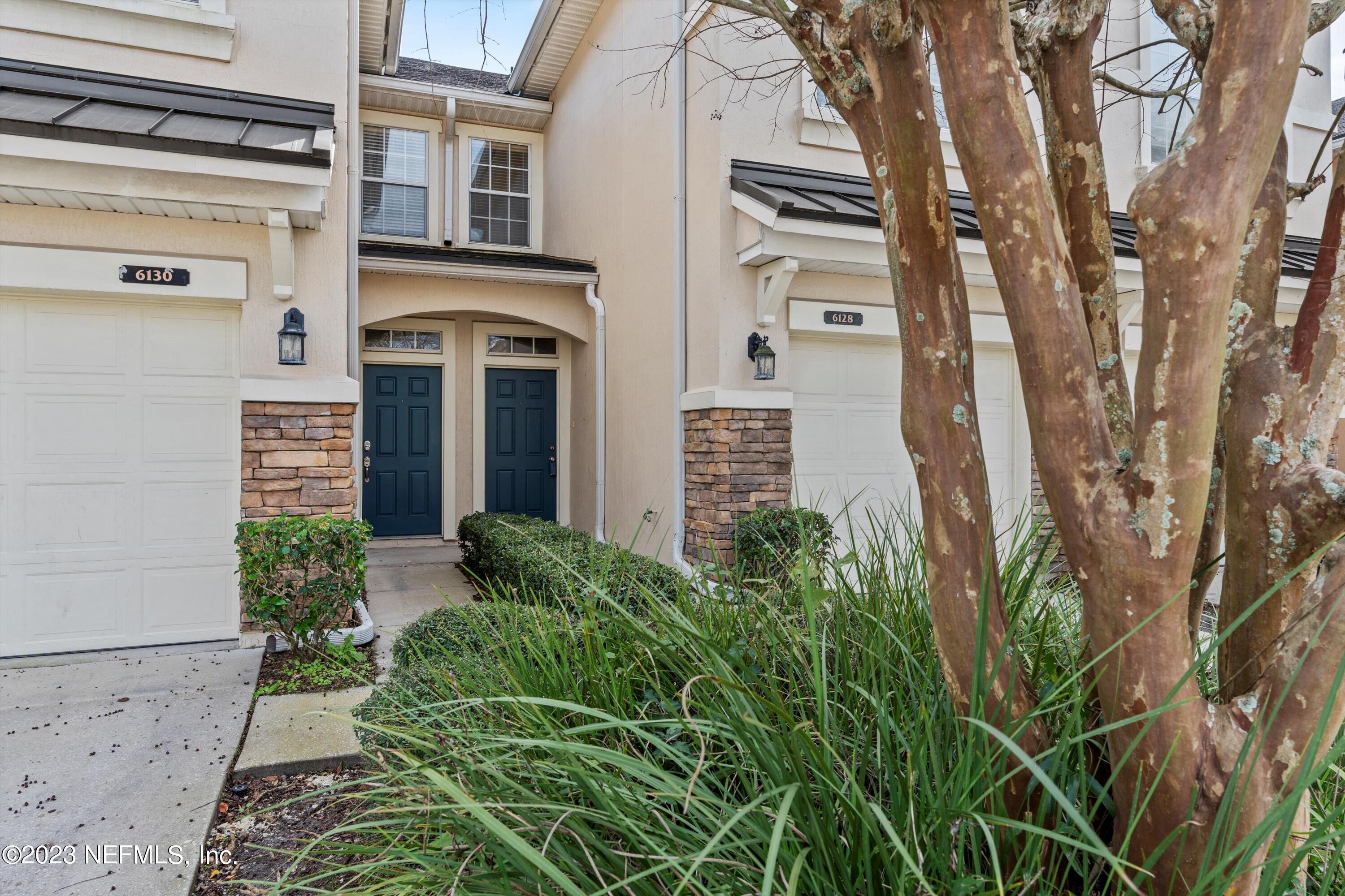 6128 BARTRAM VILLAGE Drive