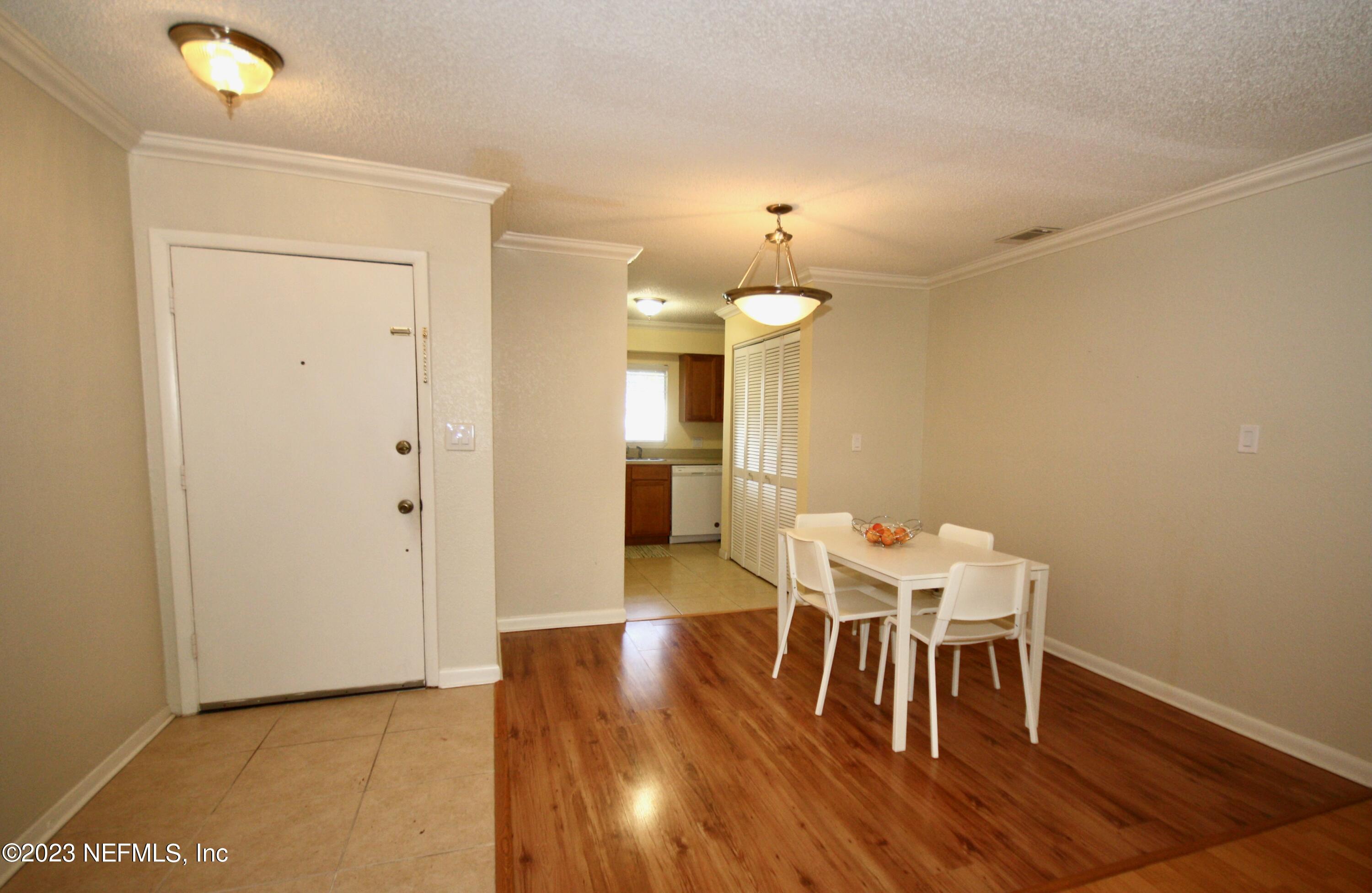 7740 SOUTHSIDE Boulevard, 2106