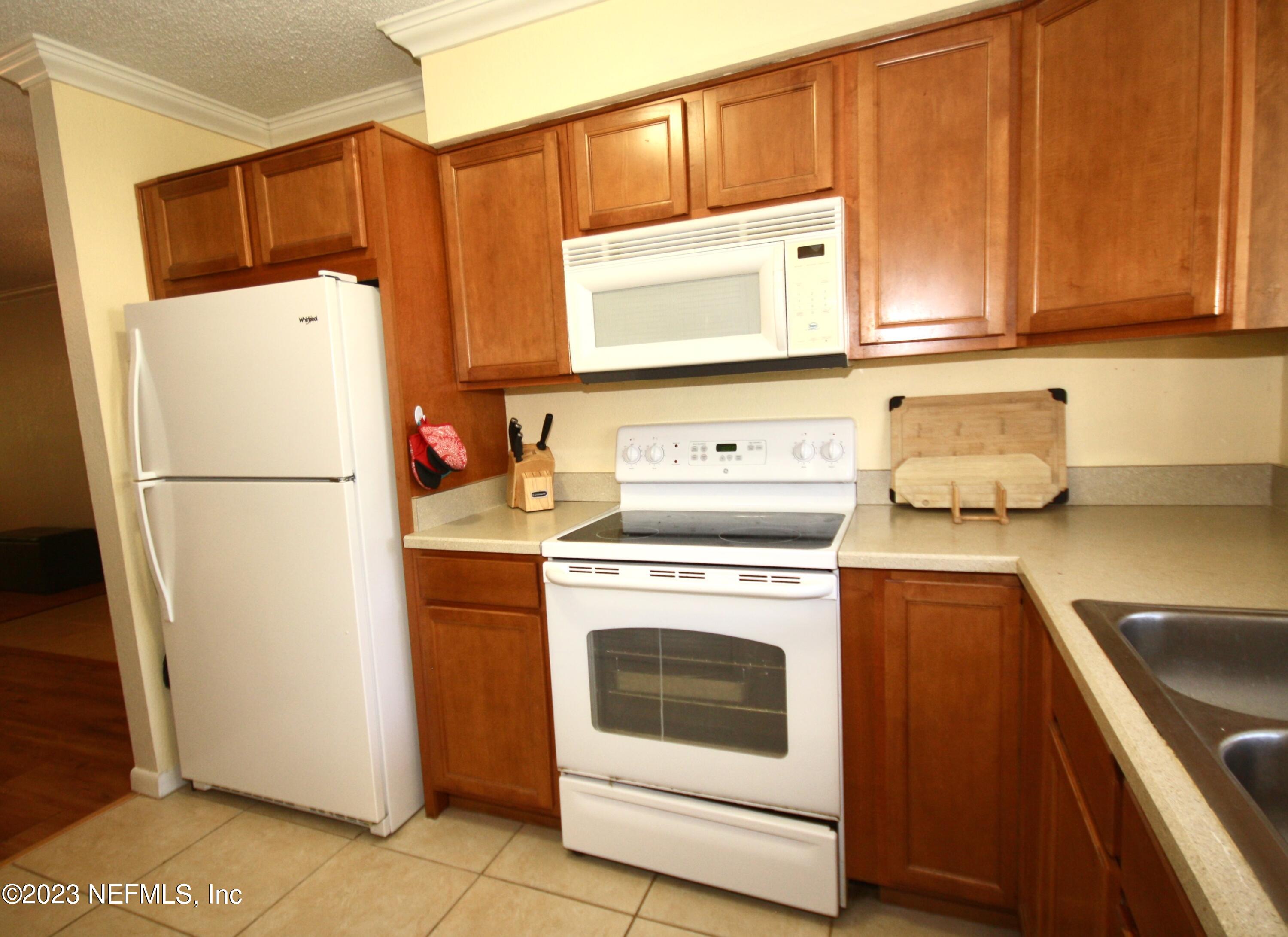 7740 SOUTHSIDE Boulevard, 2106