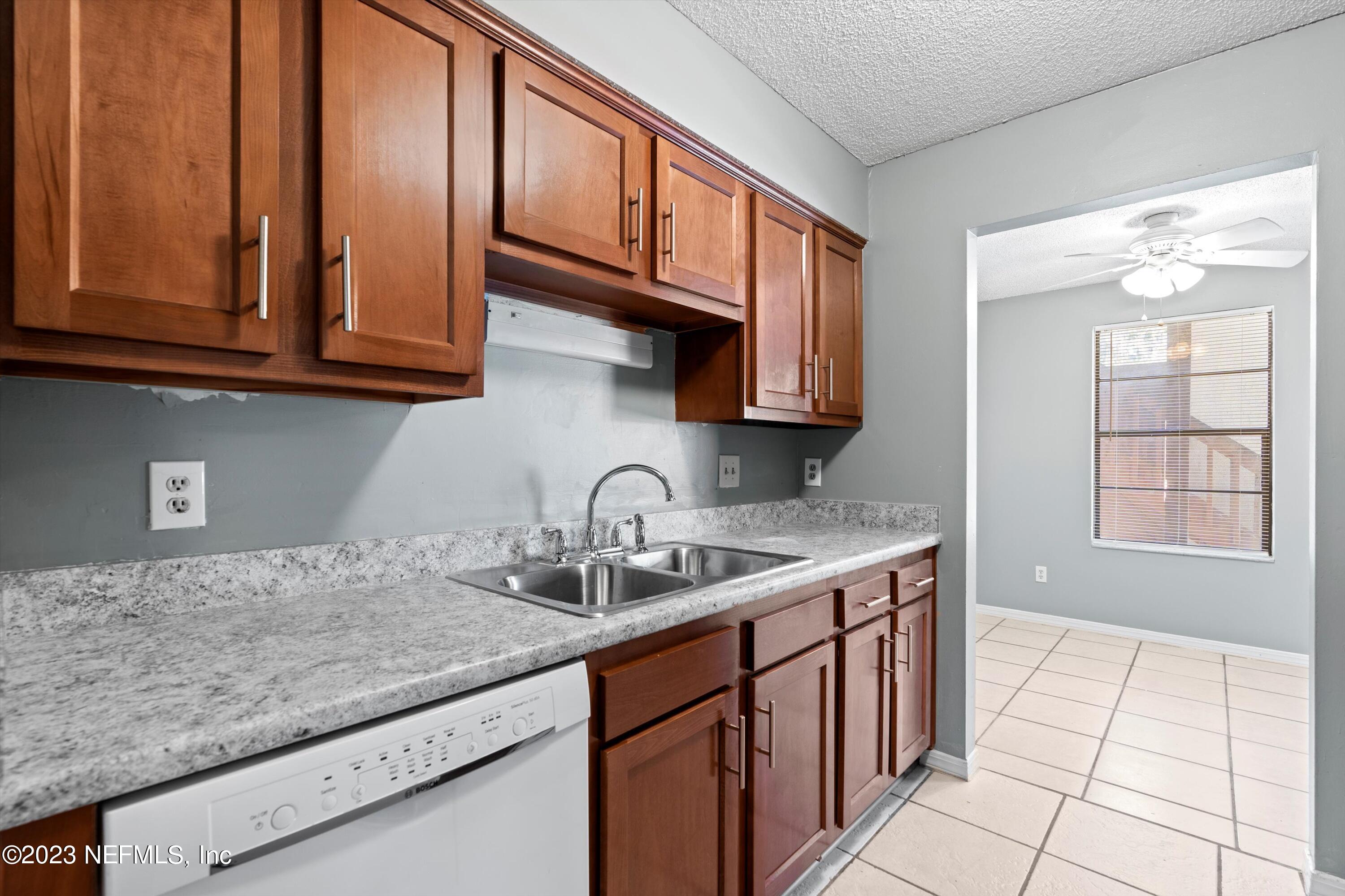 459 BENTWOOD Lane, A