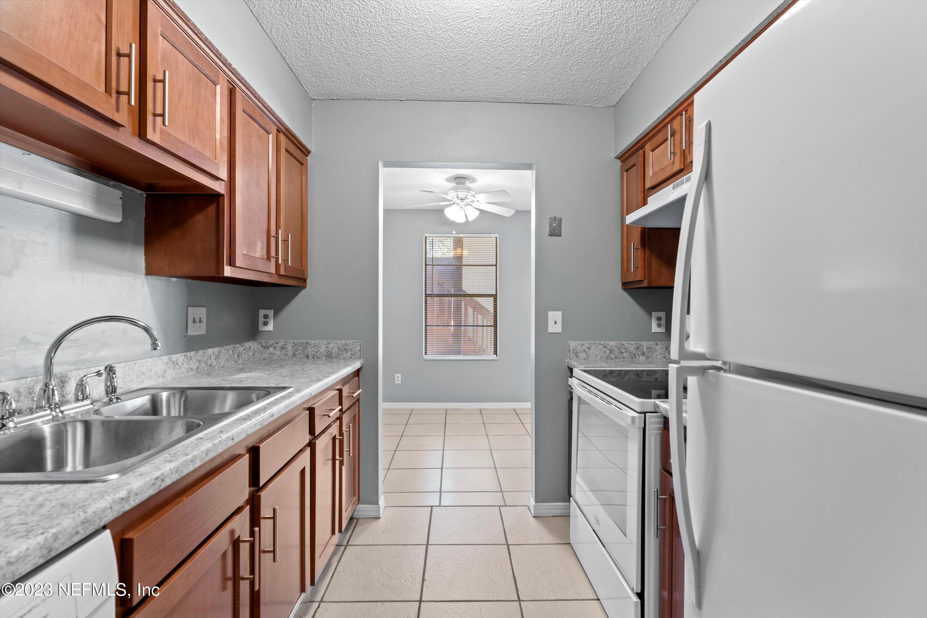 459 BENTWOOD Lane, A