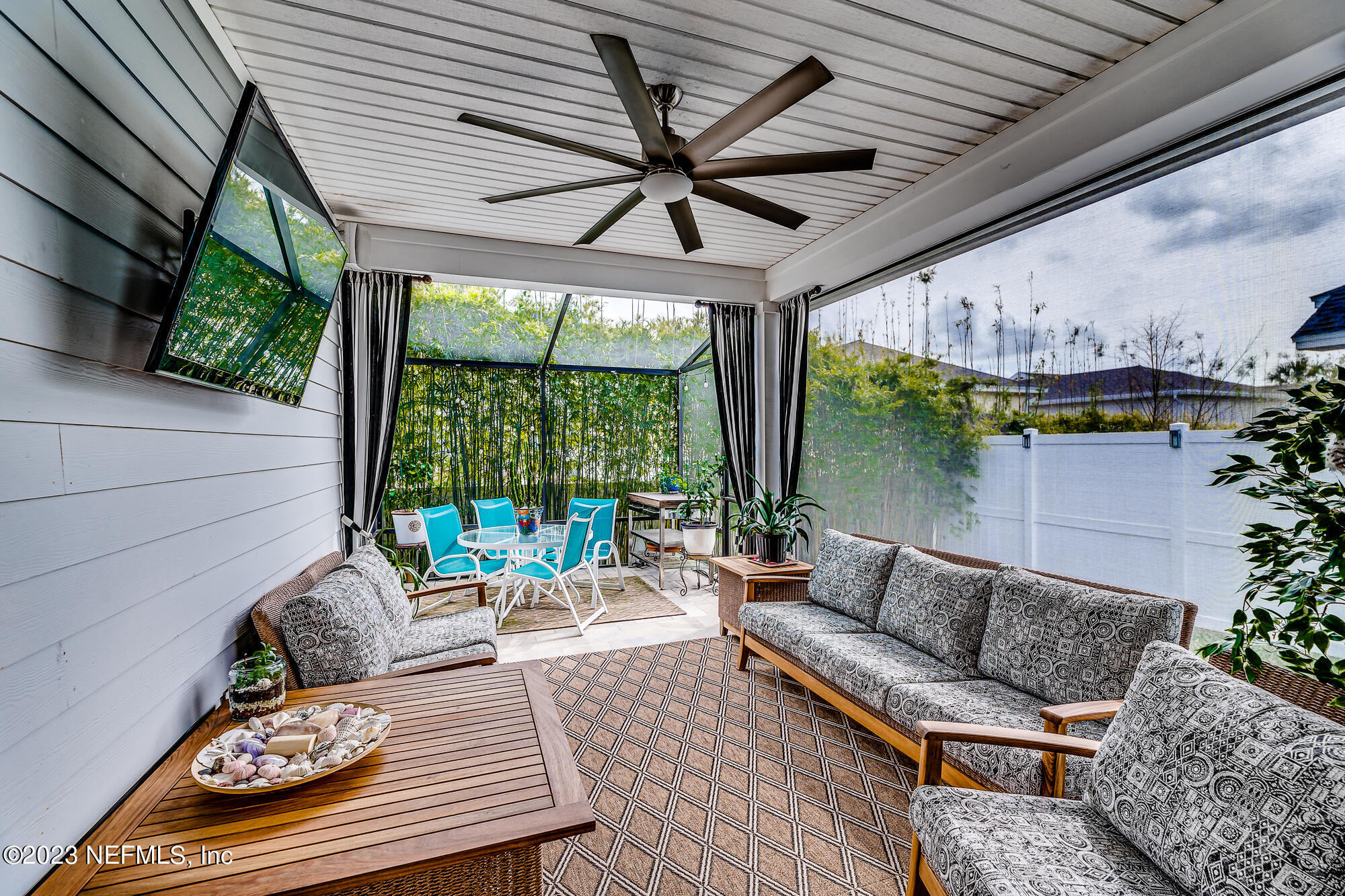 276 PALM BREEZE Drive