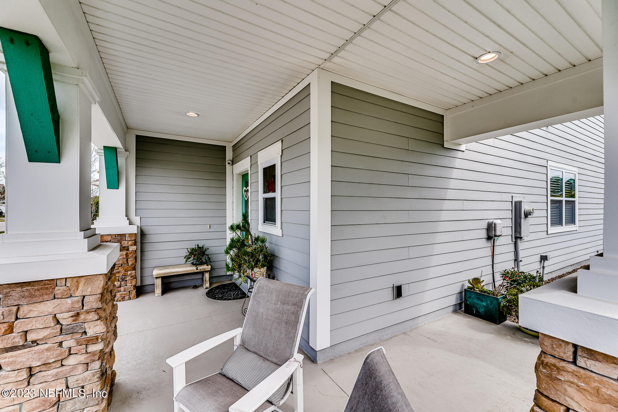 276 PALM BREEZE Drive