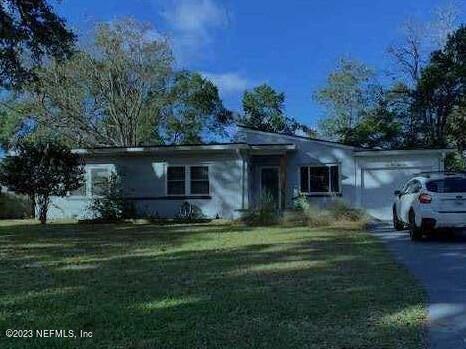 6154 MERCER Circle W