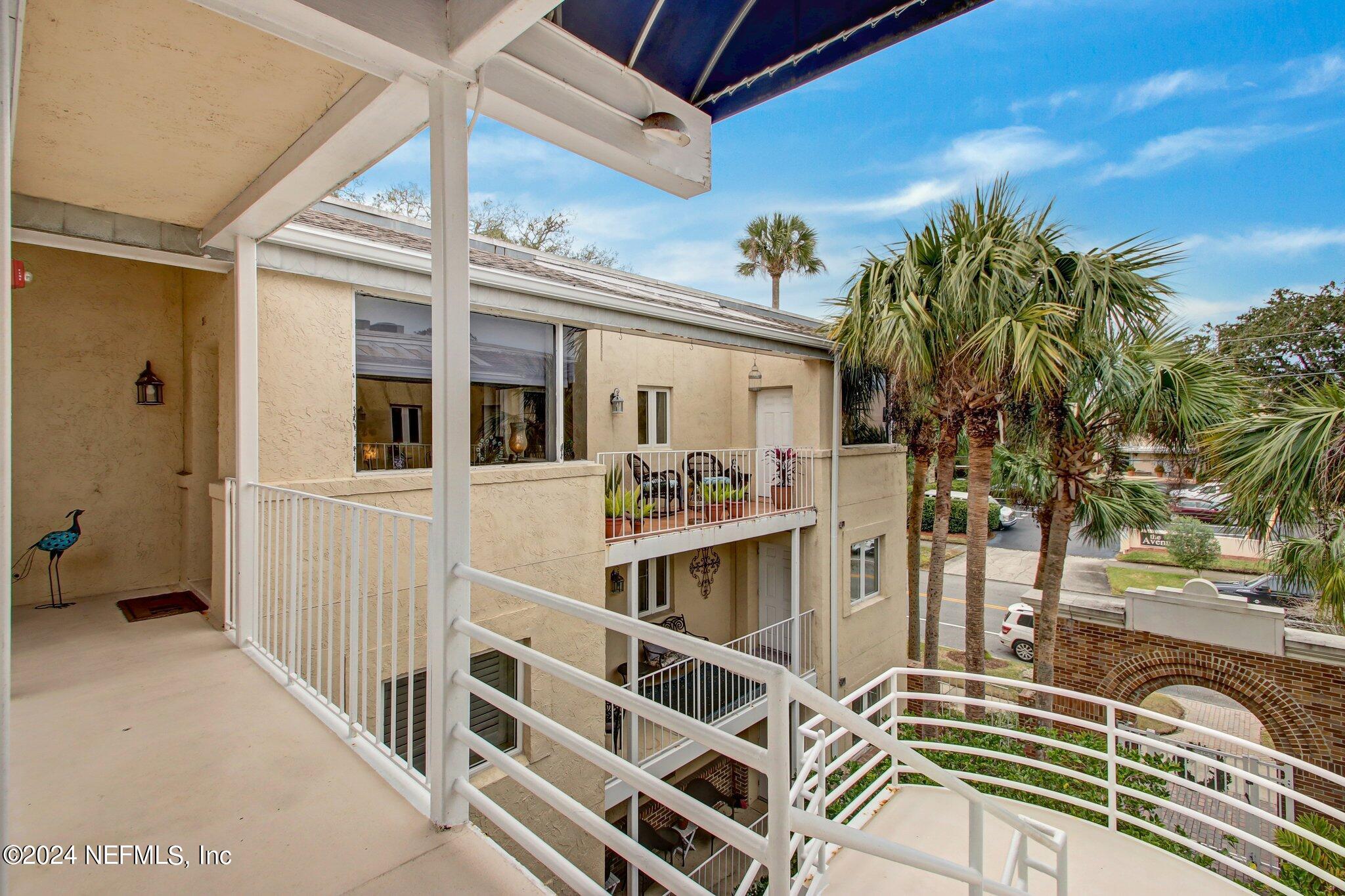 2912 ST JOHNS Avenue, 24