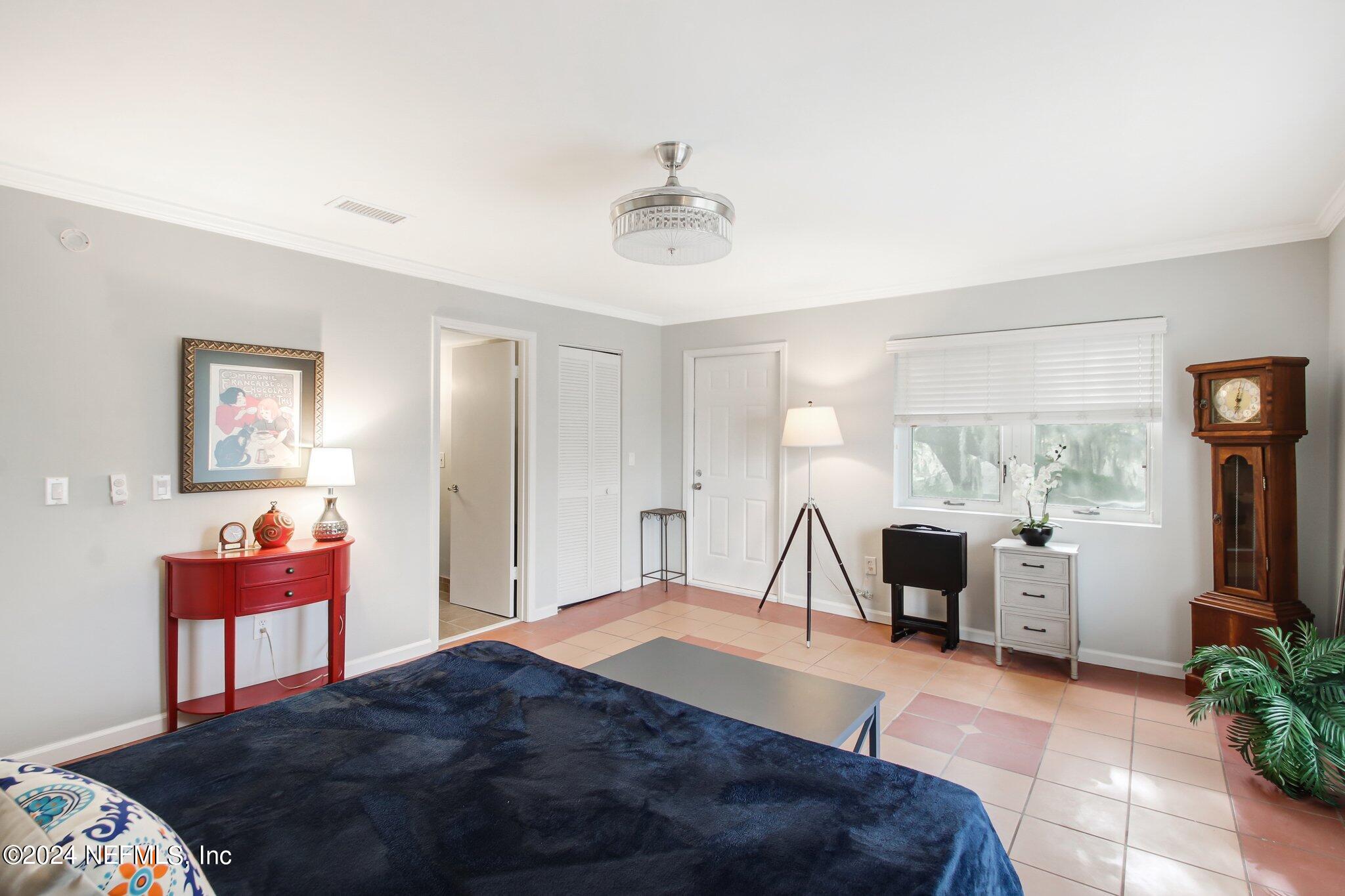 2912 ST JOHNS Avenue, 24