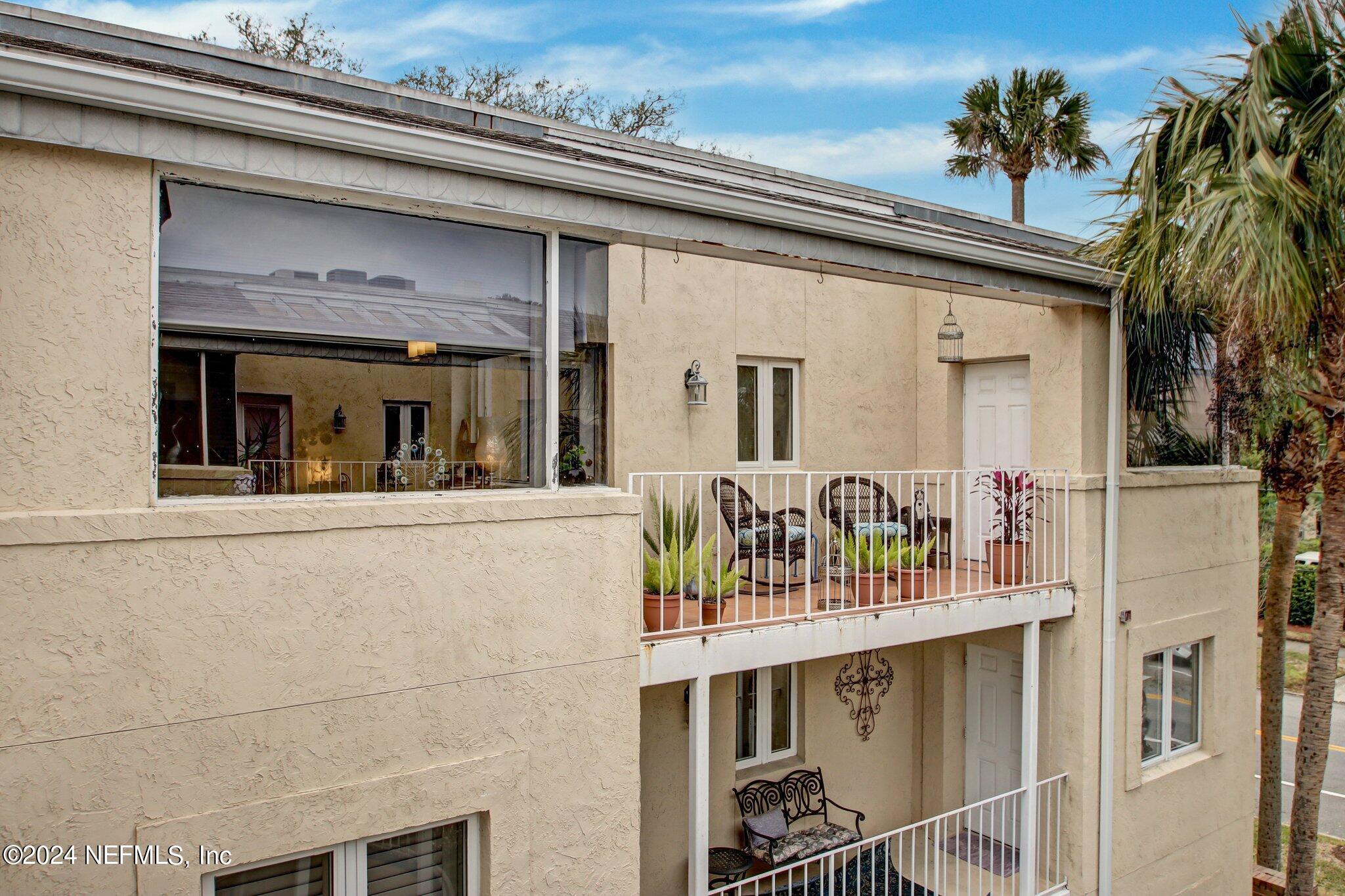 2912 ST JOHNS Avenue, 24