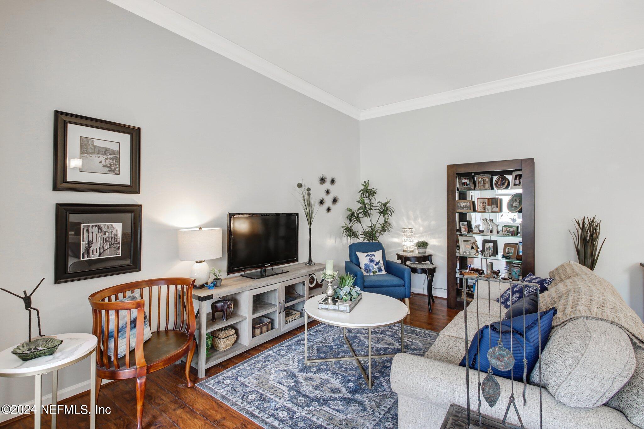 2912 ST JOHNS Avenue, 24