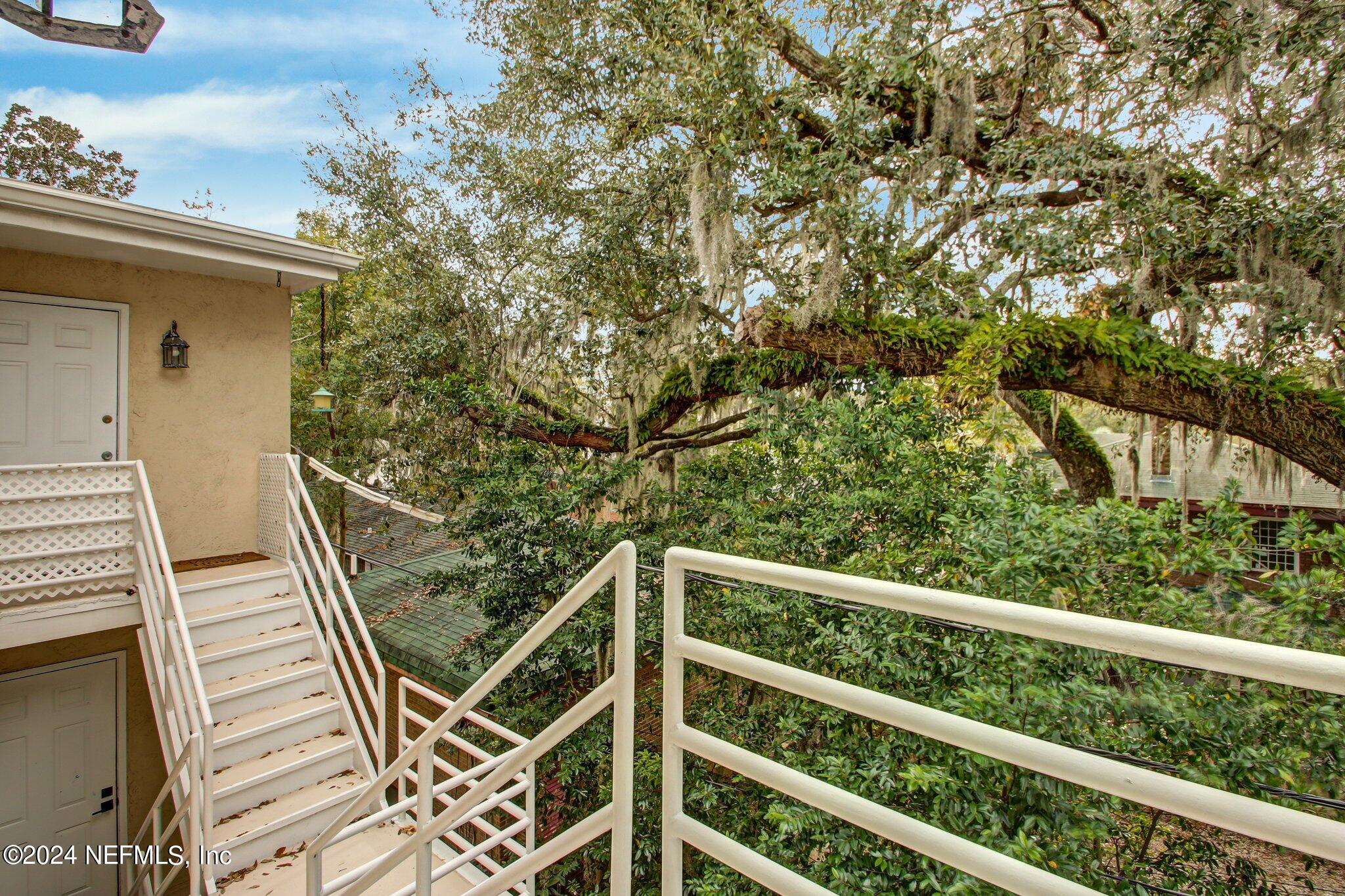 2912 ST JOHNS Avenue, 24