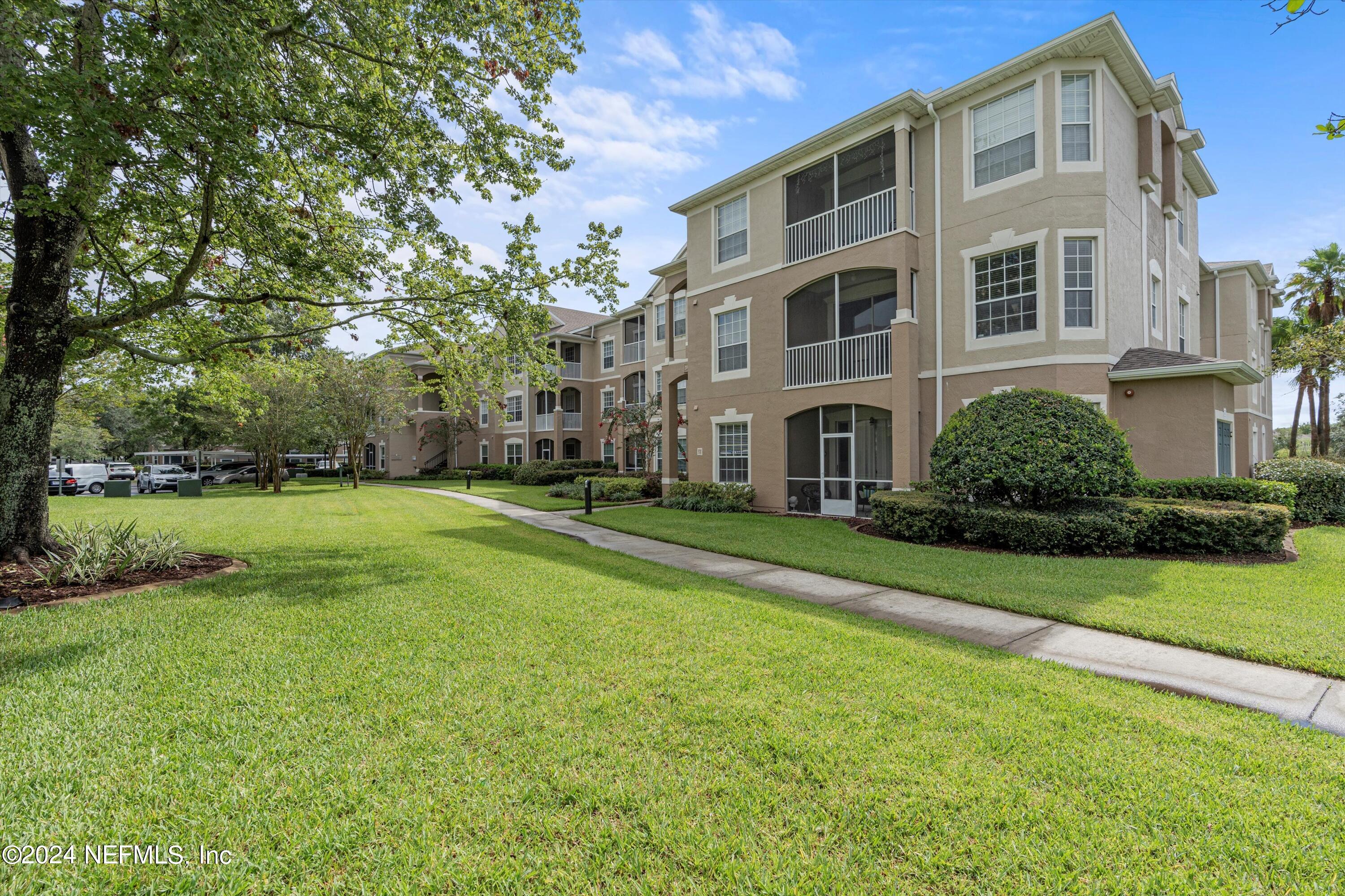 7990 BAYMEADOWS Road, 206