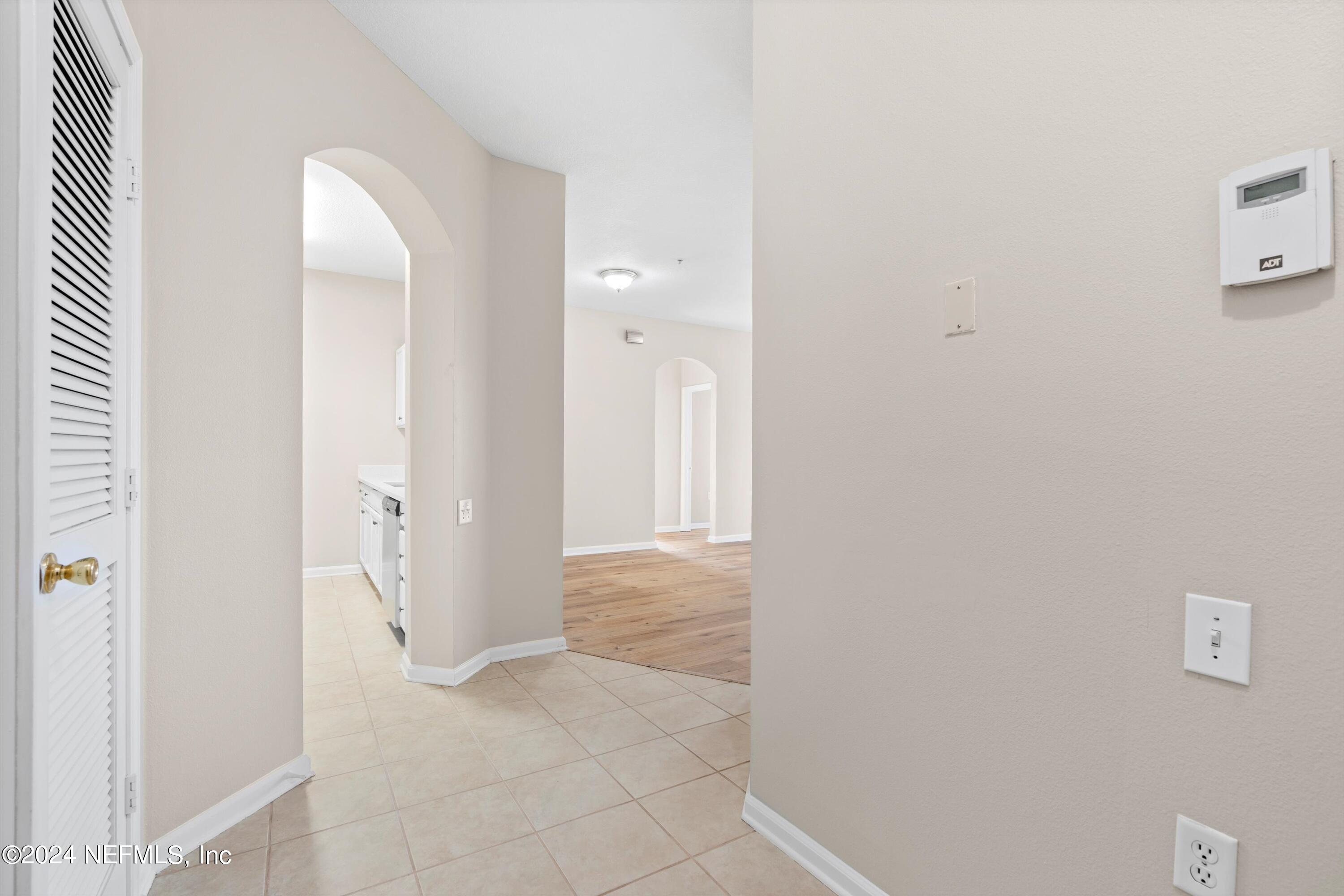 7990 BAYMEADOWS Road, 206