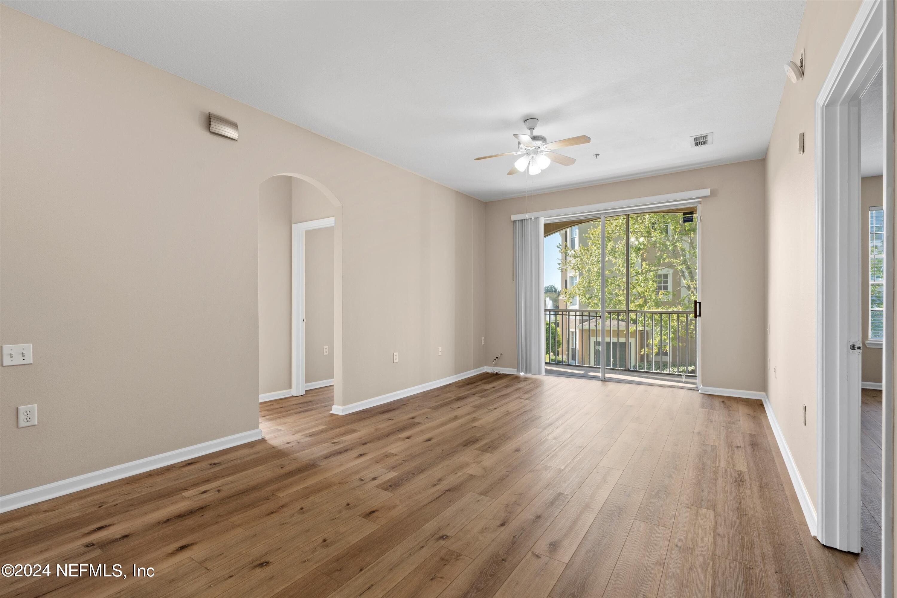 7990 BAYMEADOWS Road, 206