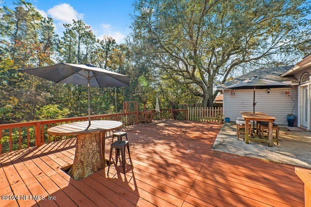 401 CASHEROS COVE Drive