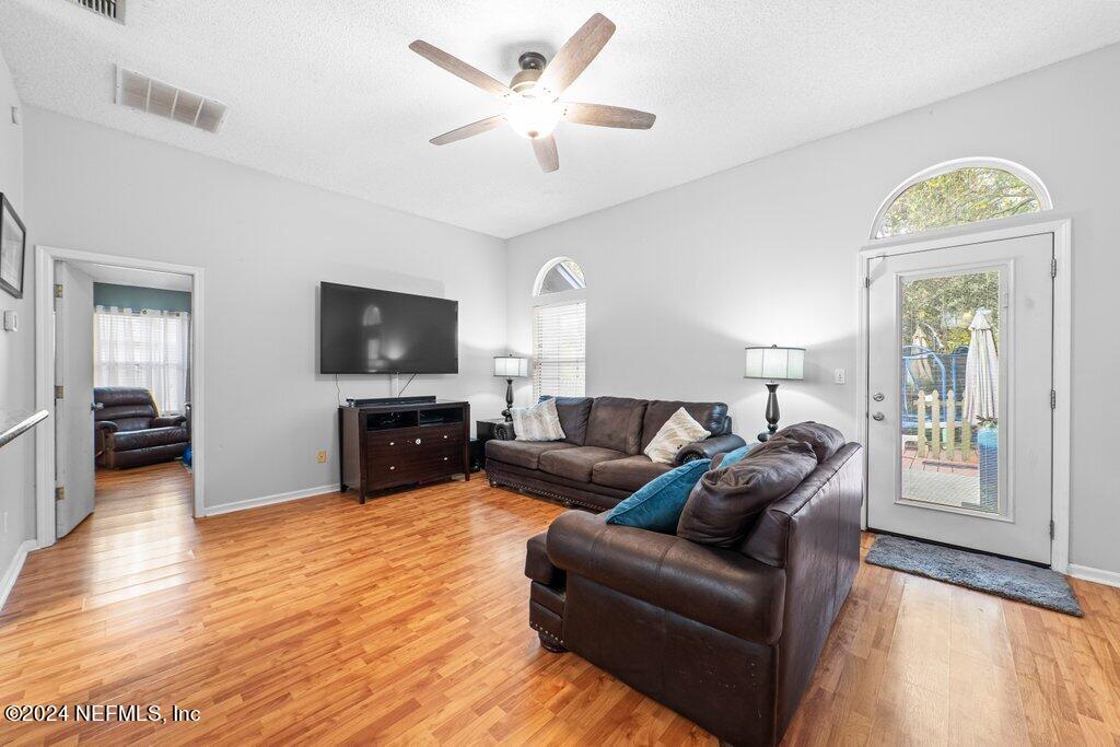 401 CASHEROS COVE Drive
