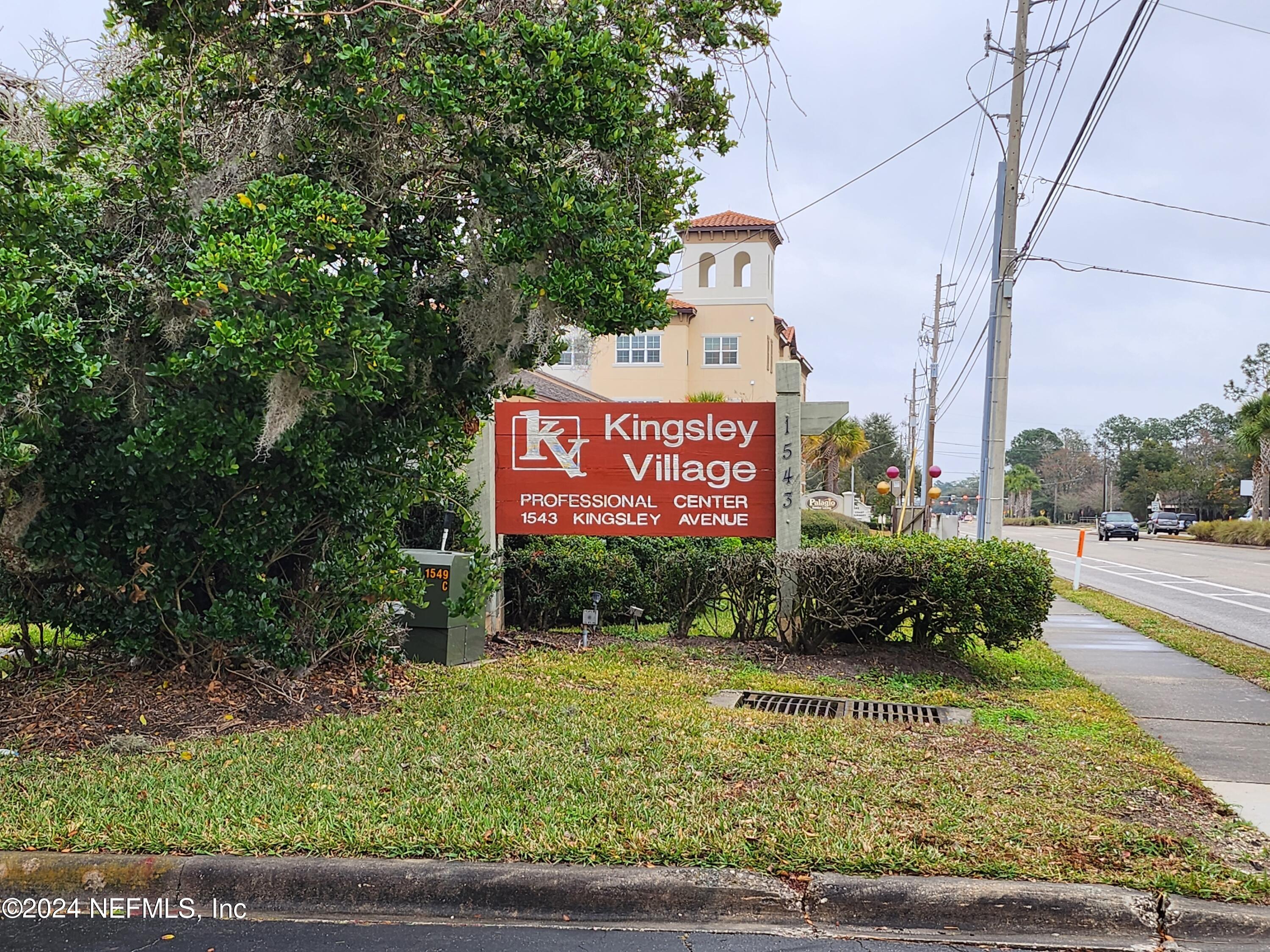 1543 KINGSLEY Avenue, 11