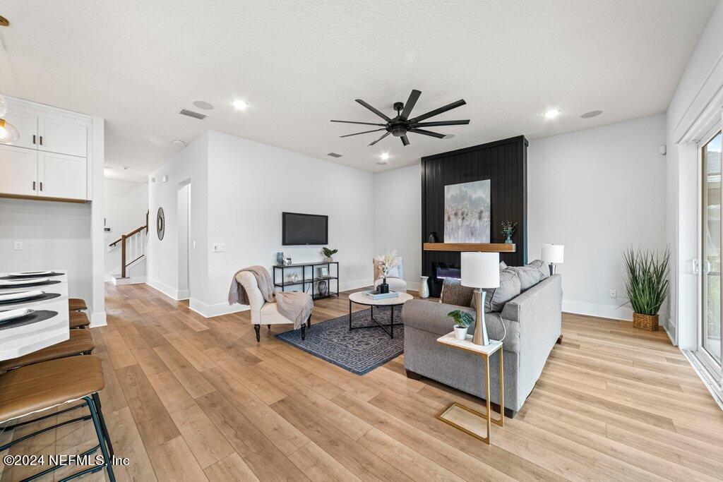 320 SETTLERS LANDING Drive