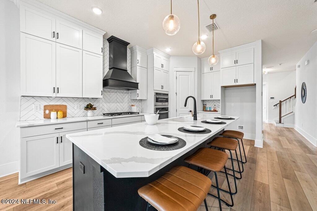 320 SETTLERS LANDING Drive