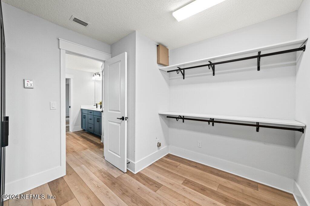 320 SETTLERS LANDING Drive