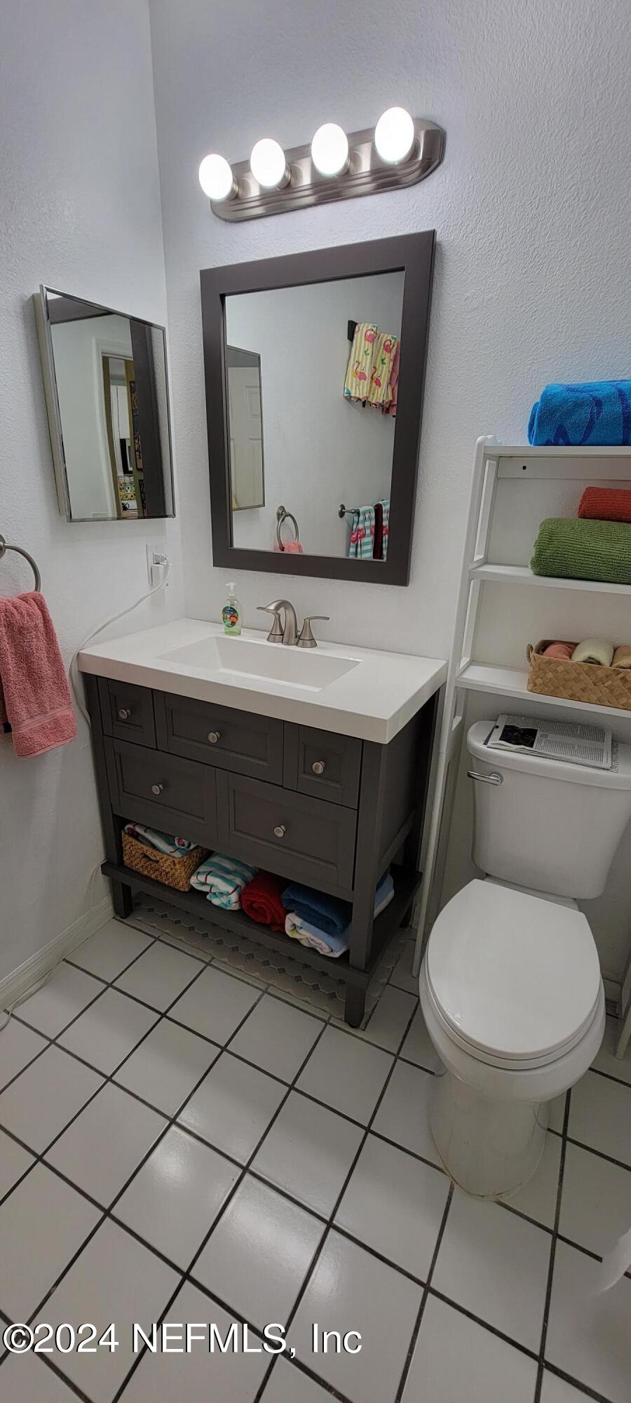 1800 THE GREENS Way, 308