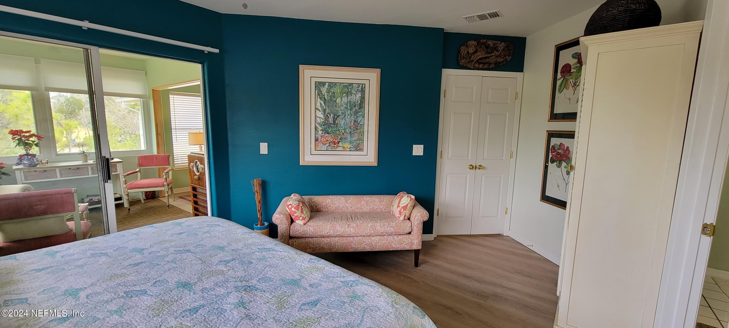 1800 THE GREENS Way, 308