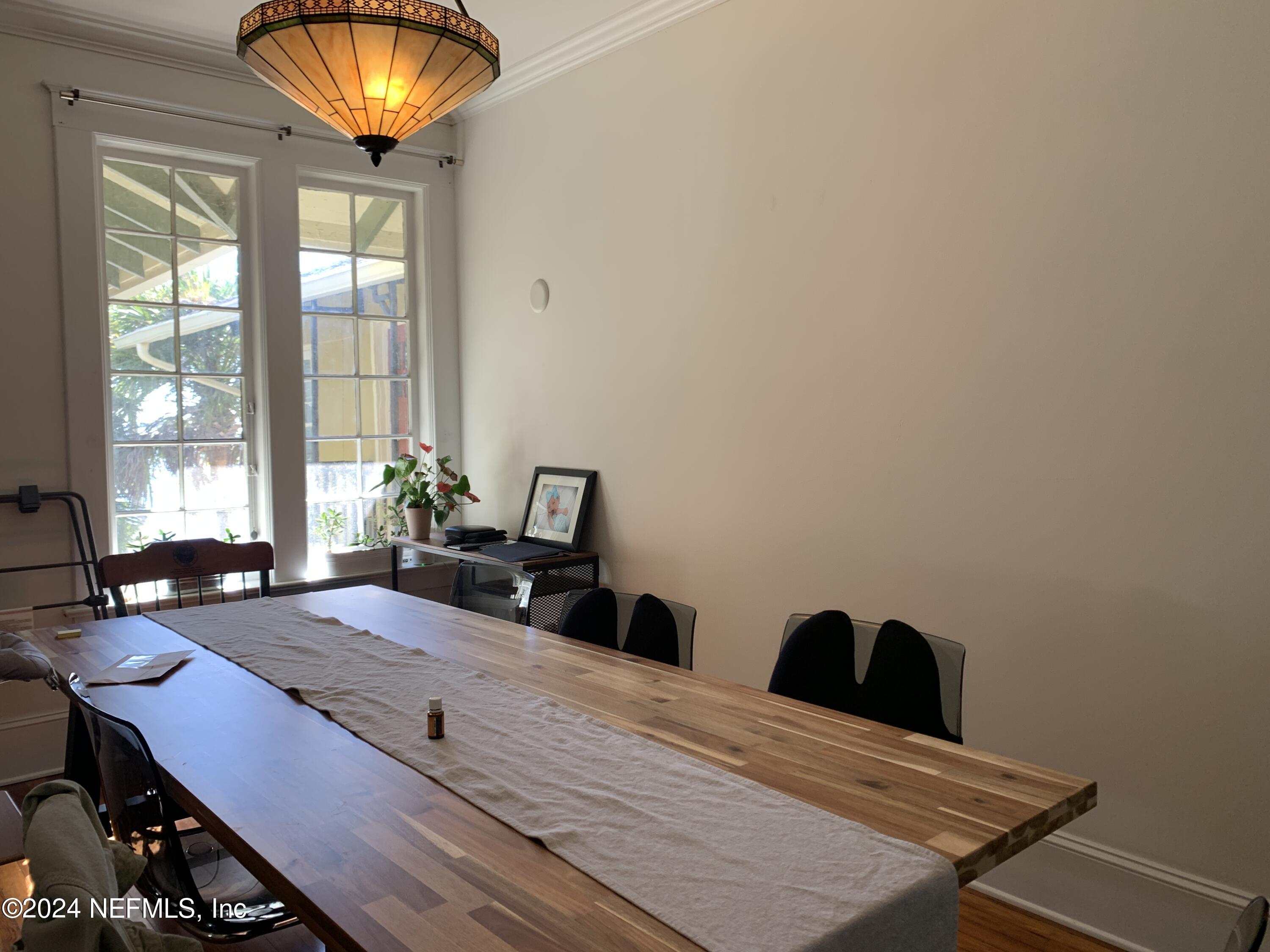 2119 RIVER Boulevard