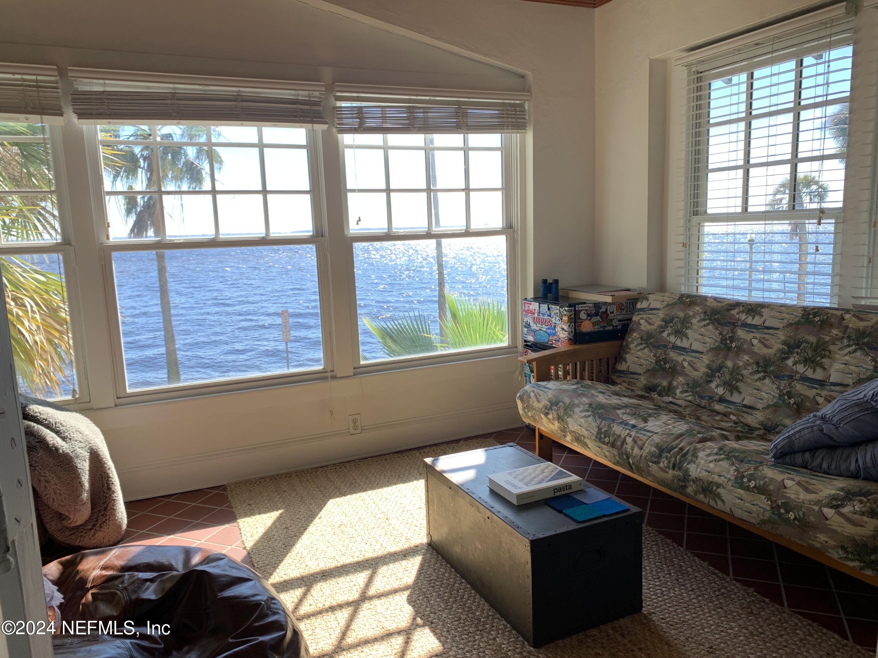 2121 RIVER Boulevard