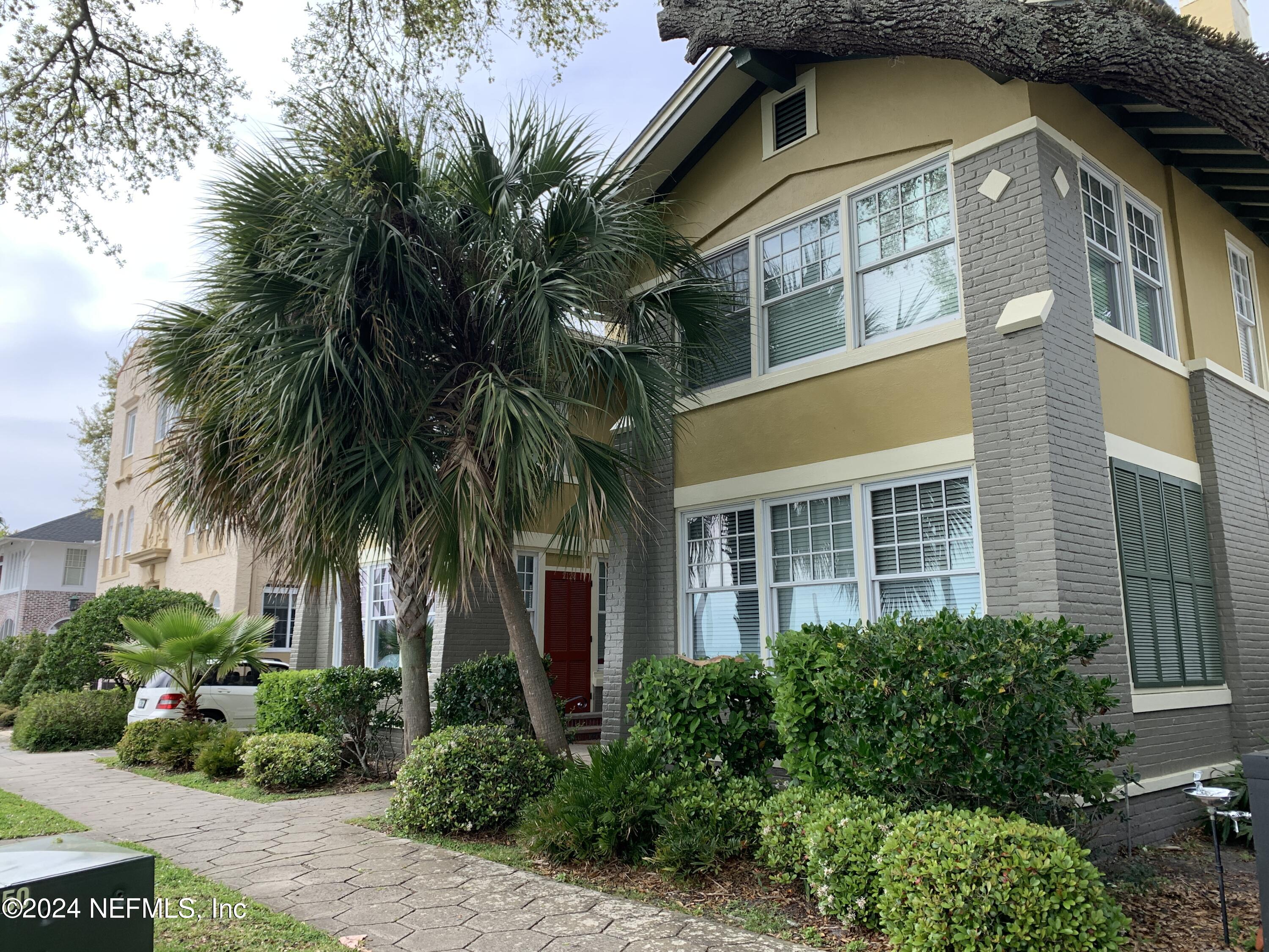 2121 RIVER Boulevard