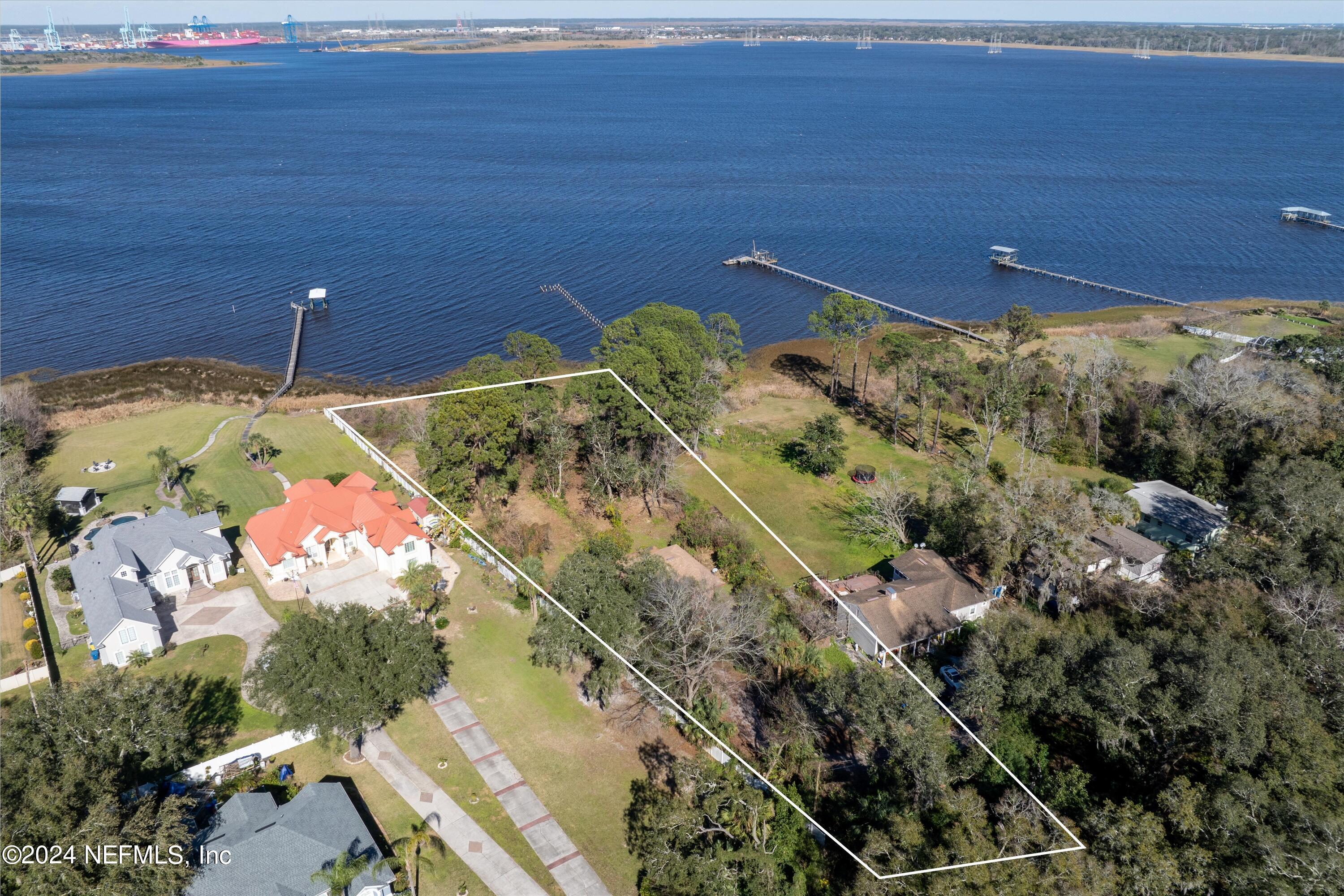 2198 SPANISH BLUFF Drive