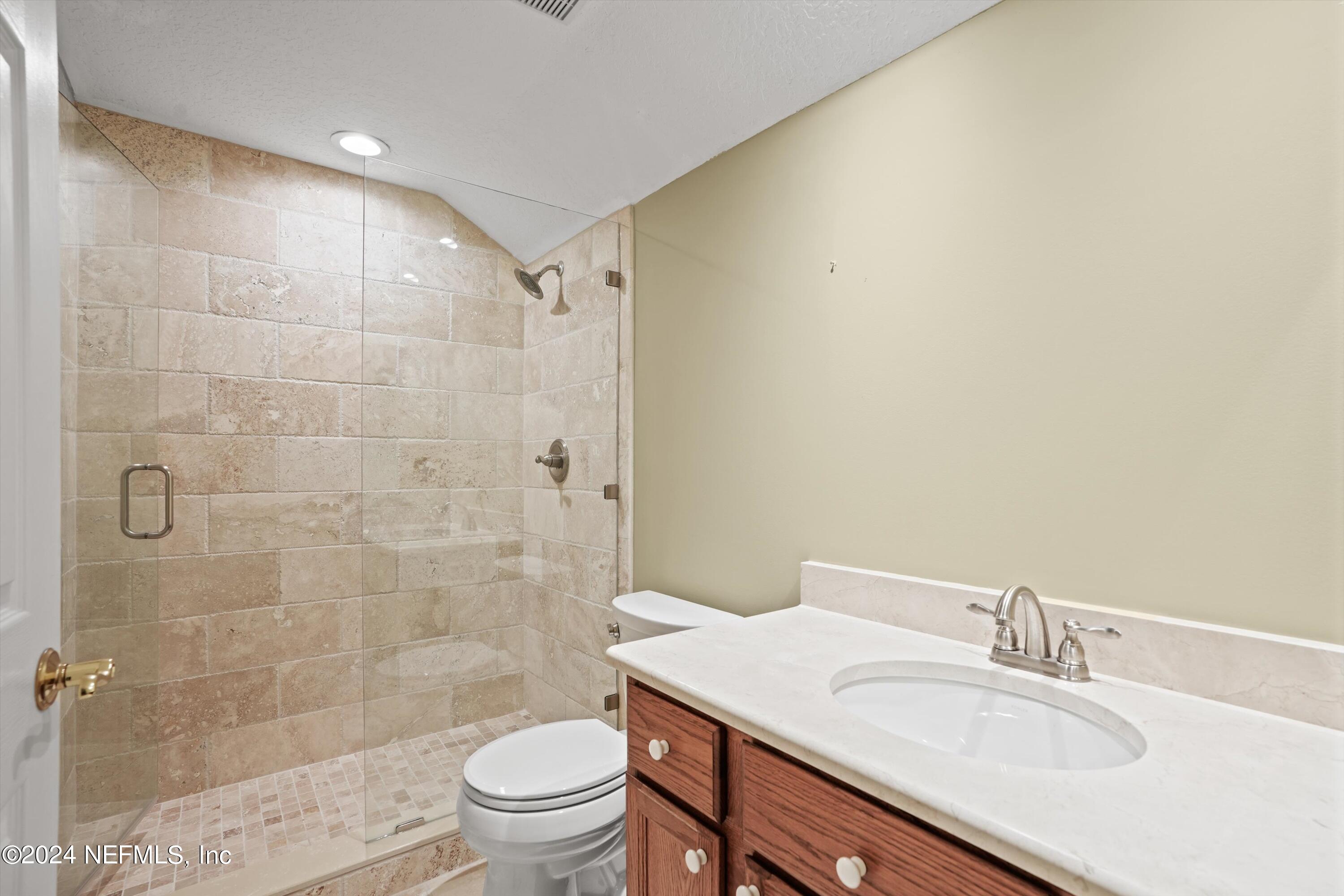 526 BERKSHIRE Court