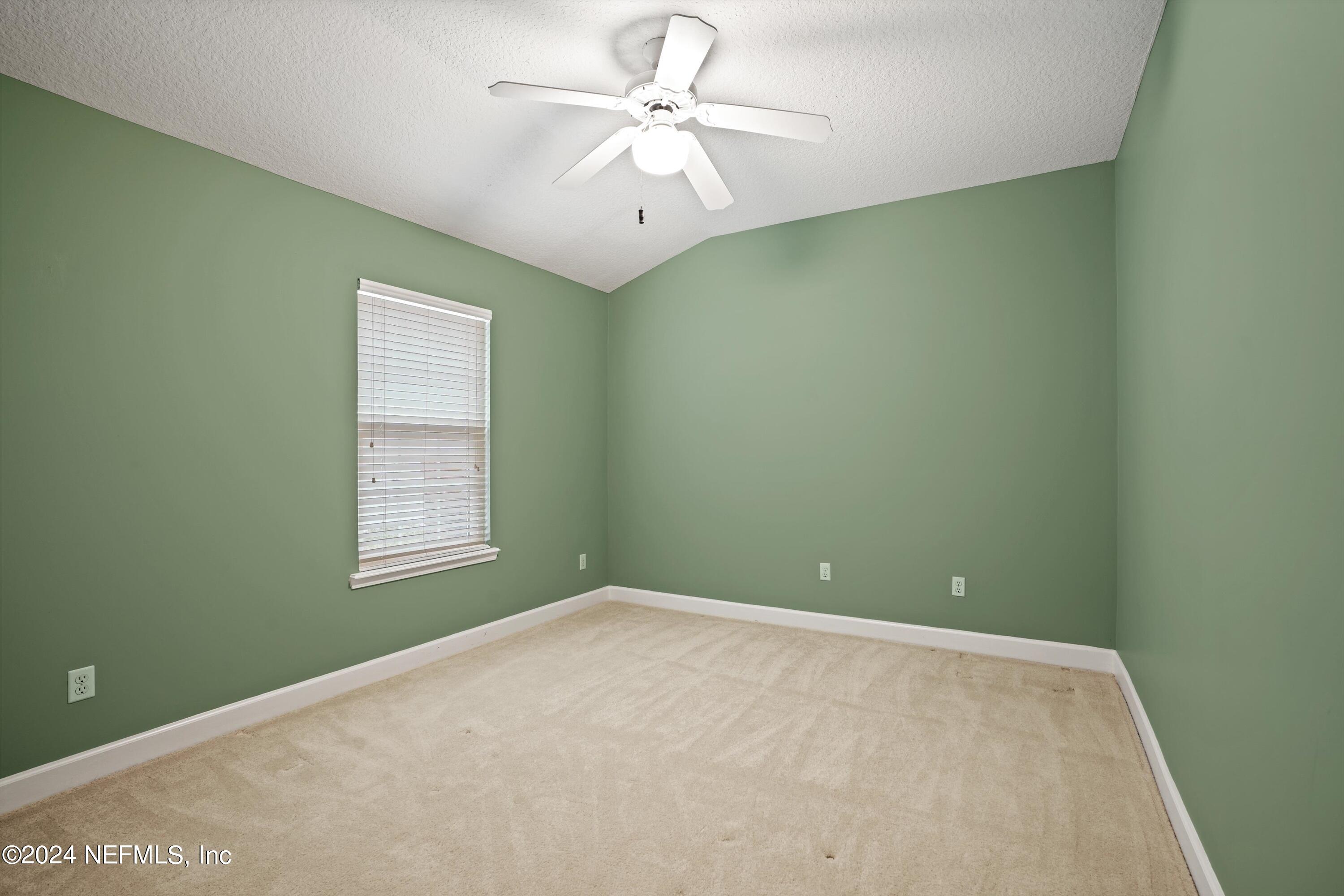 526 BERKSHIRE Court