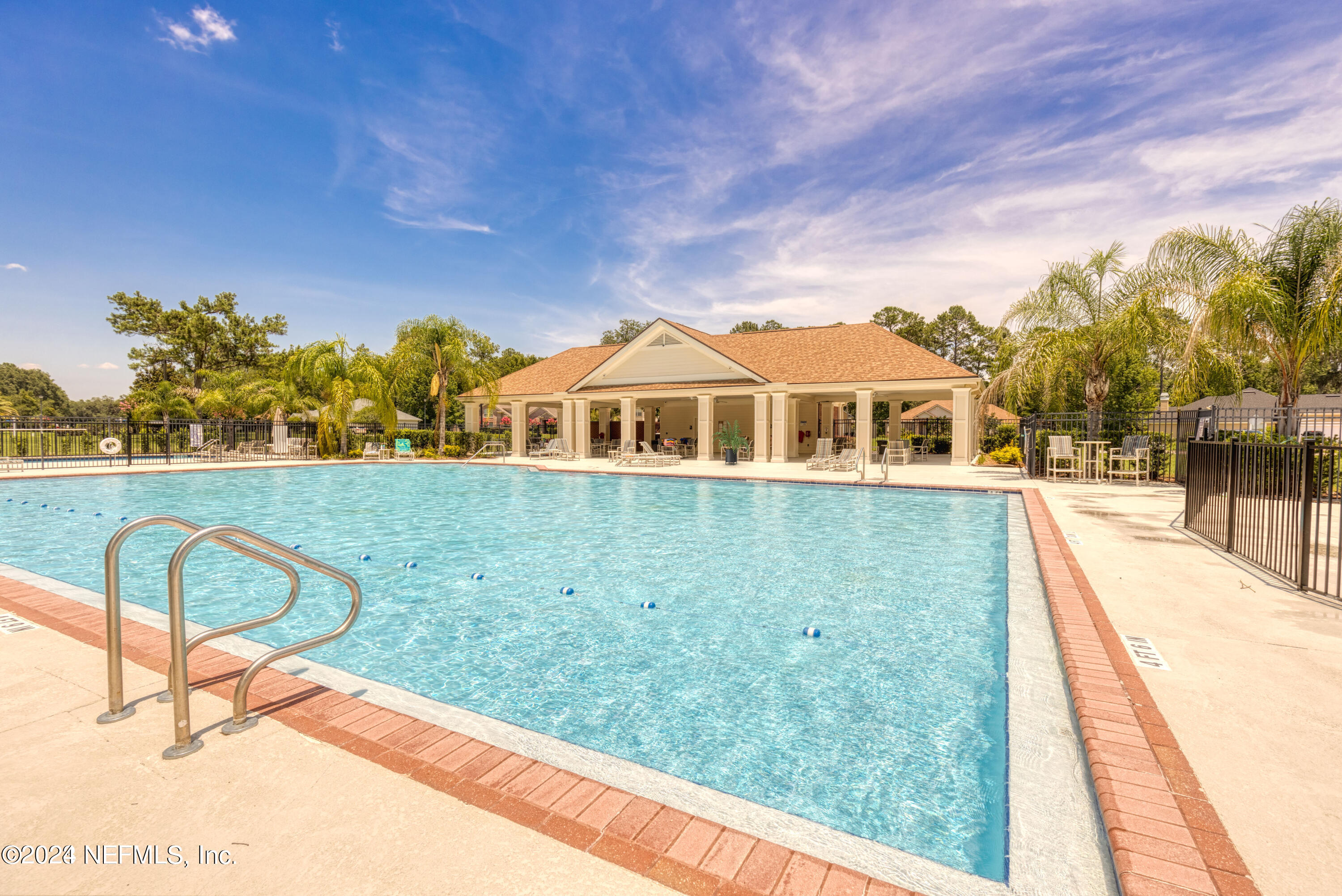 526 BERKSHIRE Court