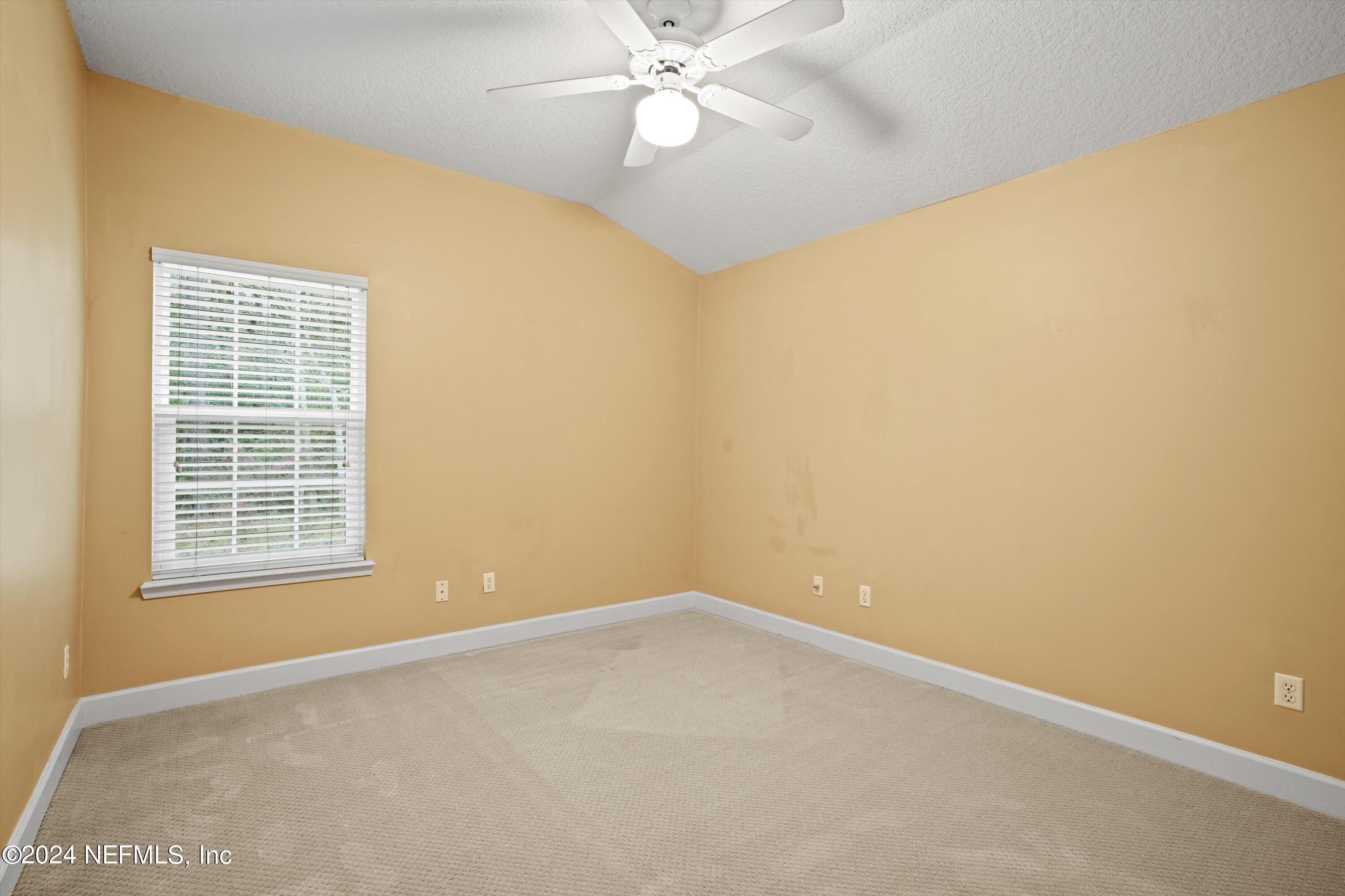 526 BERKSHIRE Court
