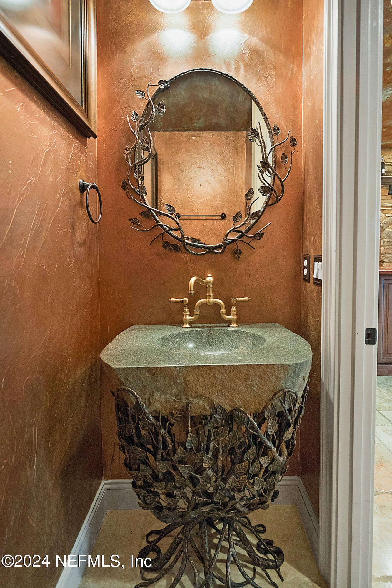 8849 LA TERRAZZA Place