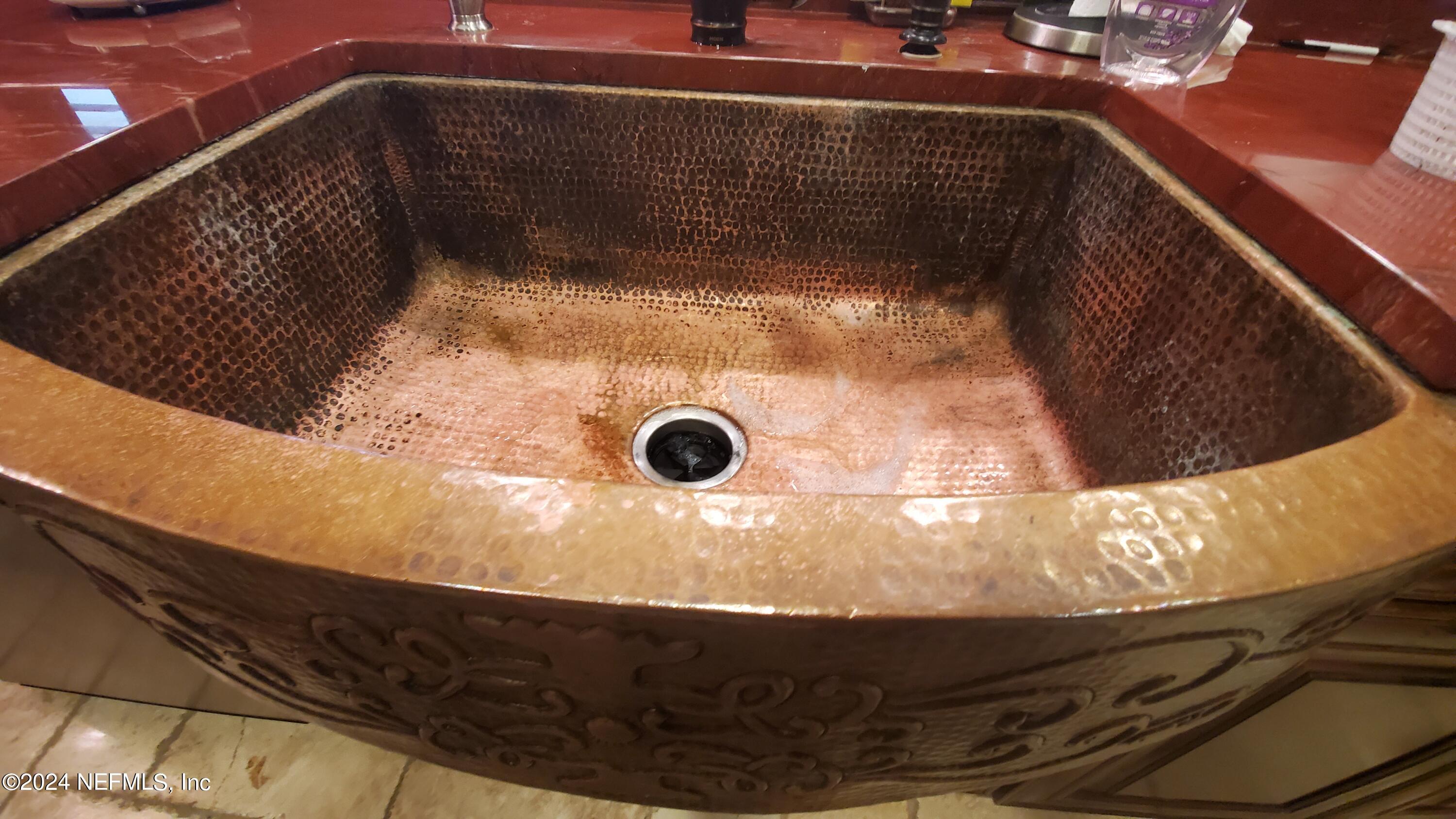 8849 LA TERRAZZA Place