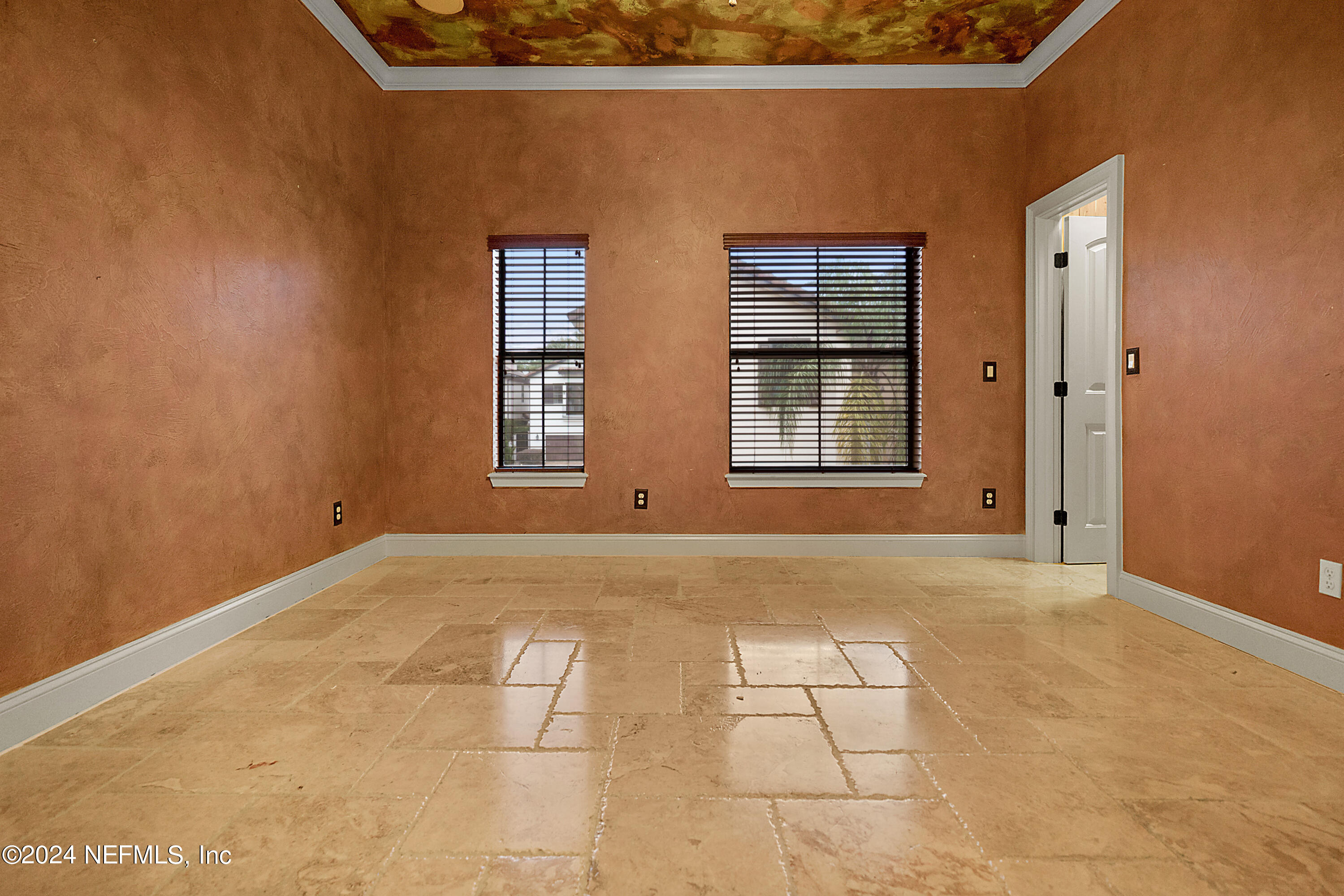 8849 LA TERRAZZA Place