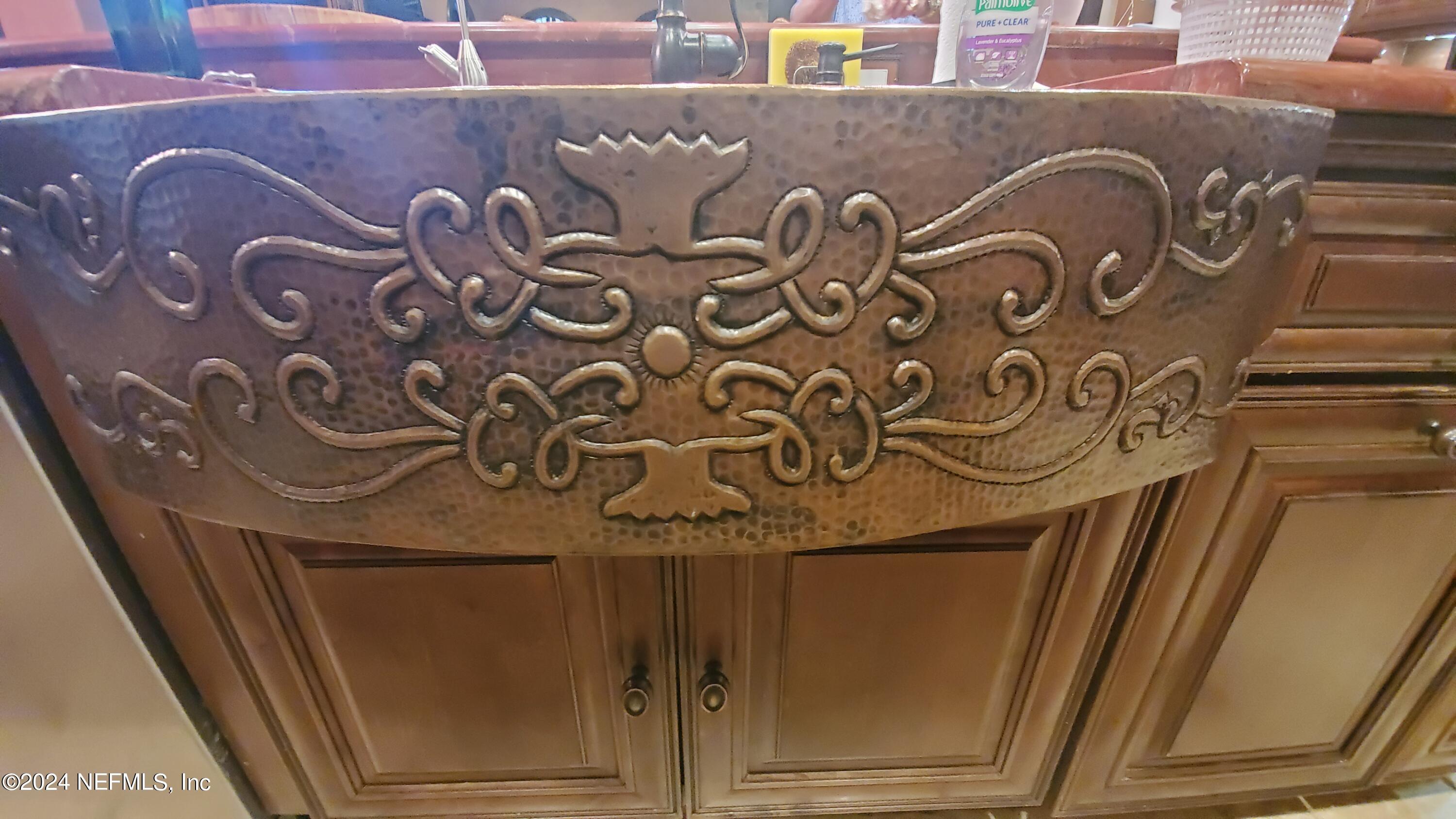 8849 LA TERRAZZA Place