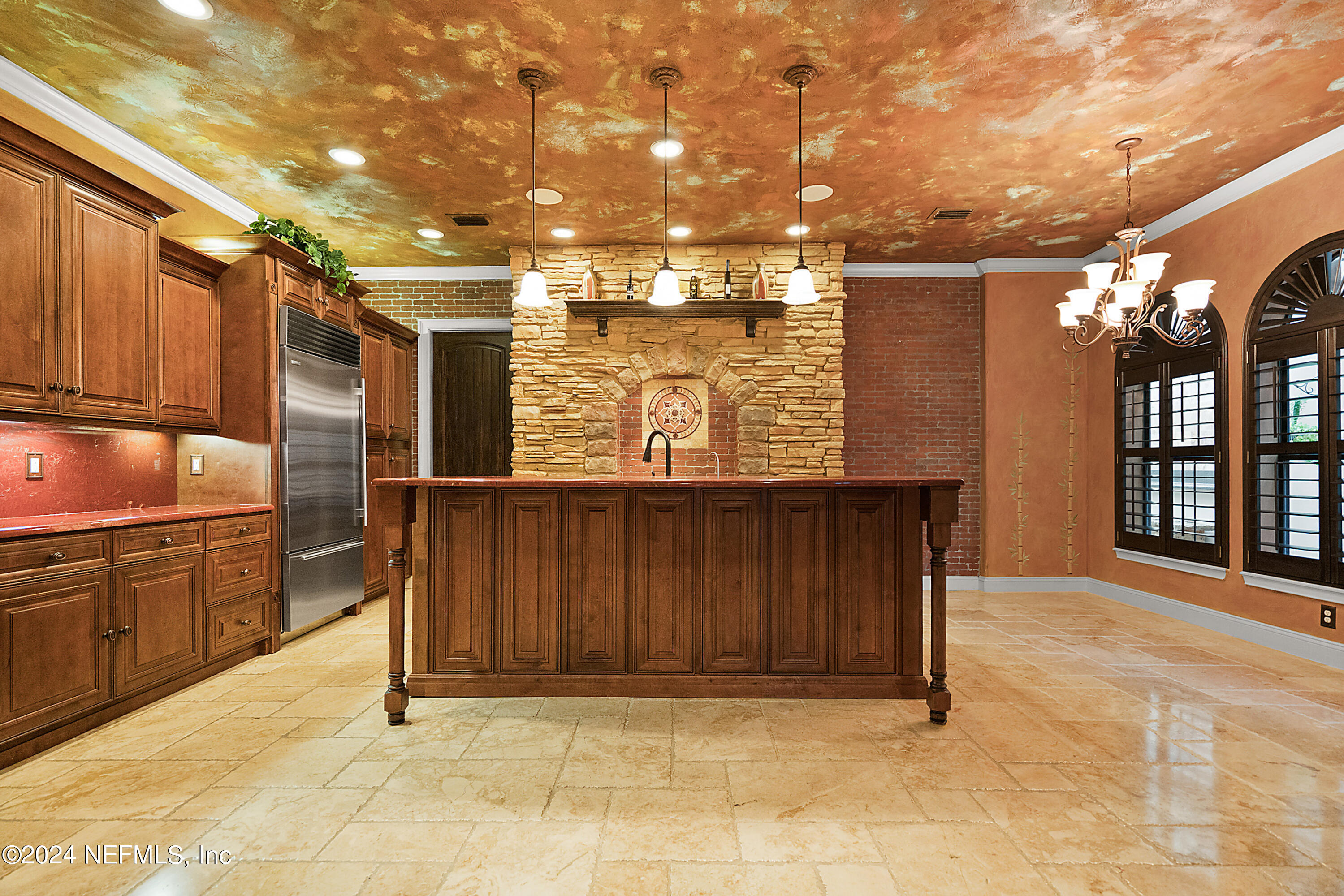 8849 LA TERRAZZA Place