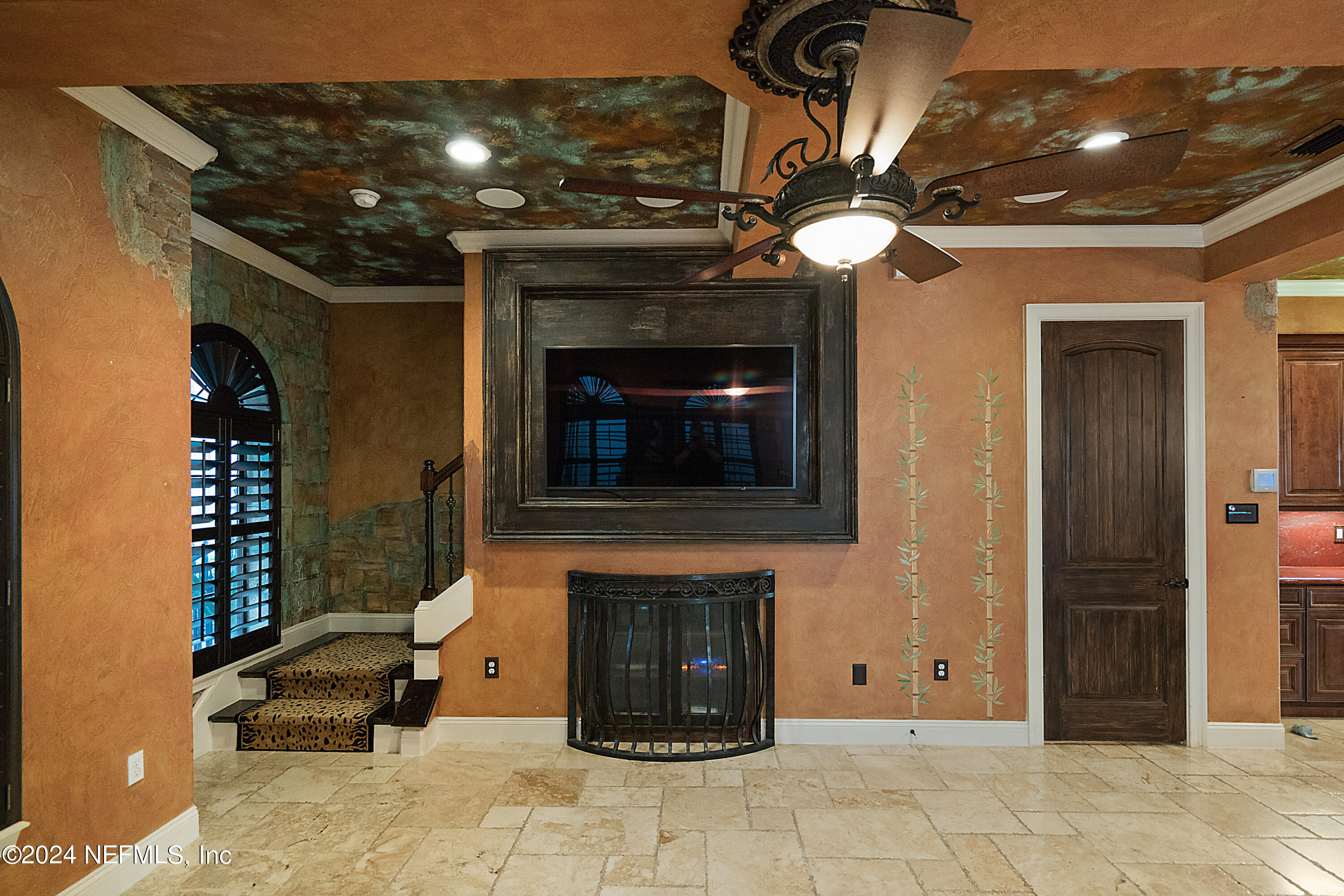 8849 LA TERRAZZA Place