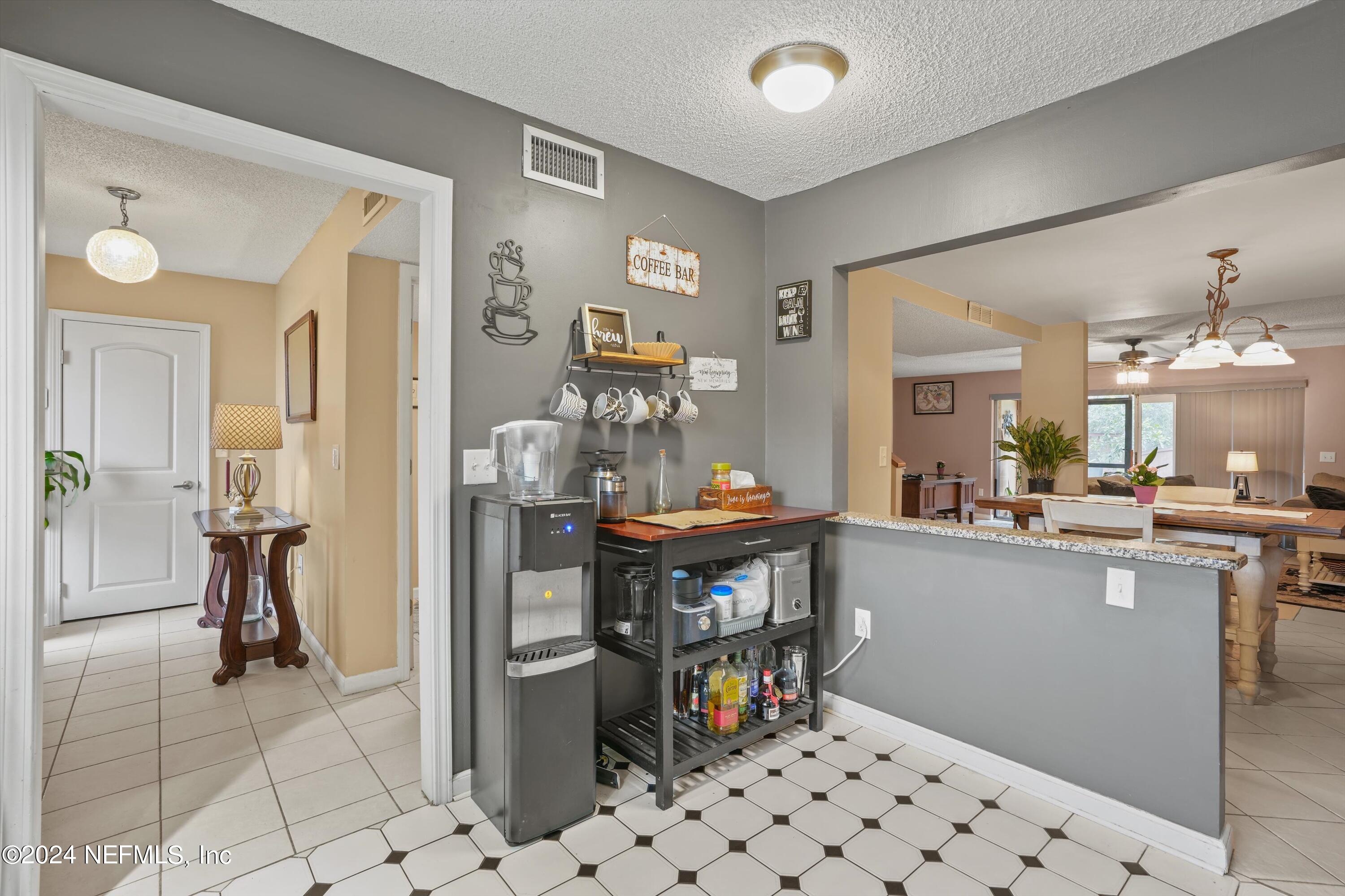 413 ABINGDON Place, #87