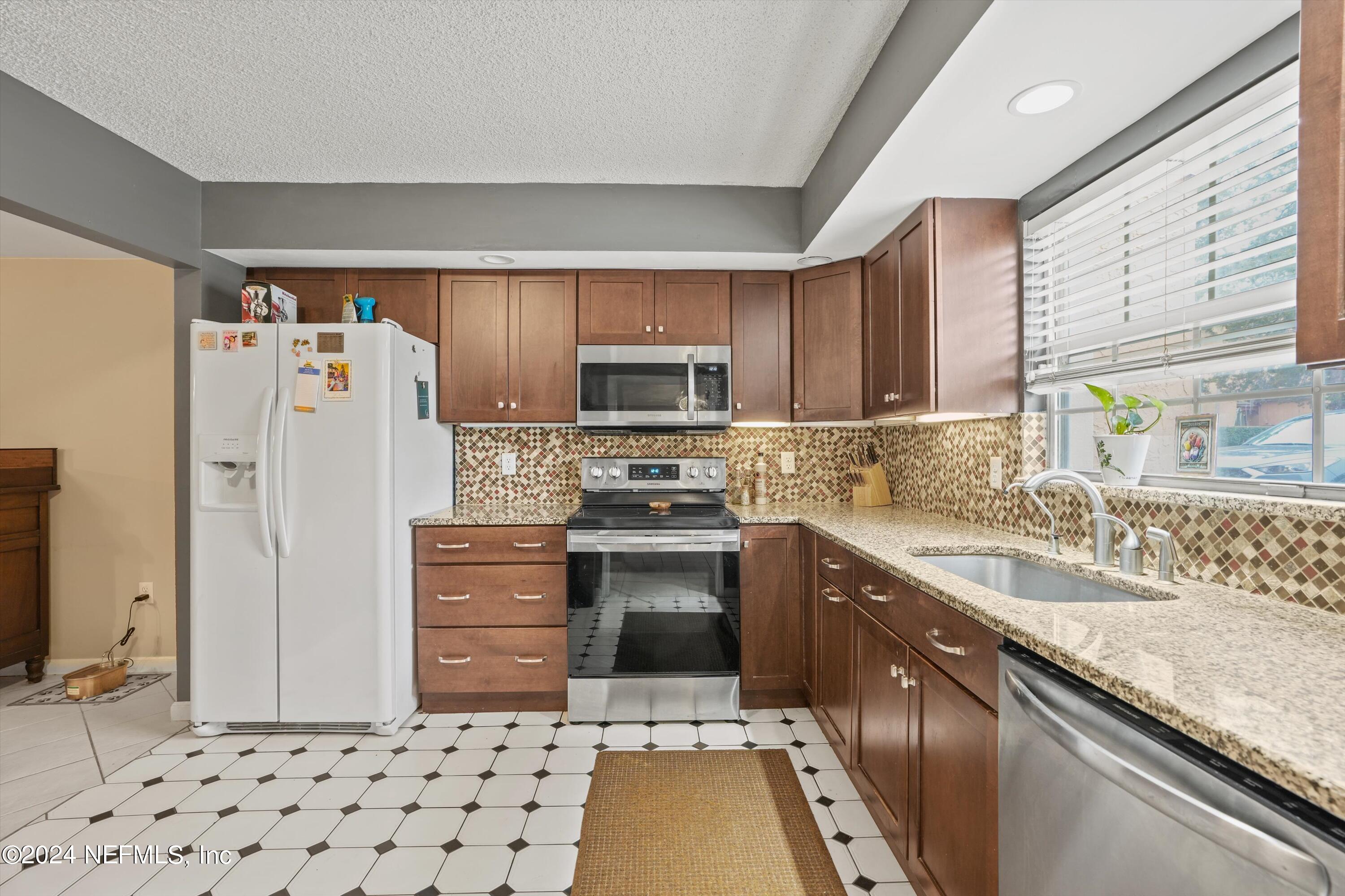 413 ABINGDON Place, #87