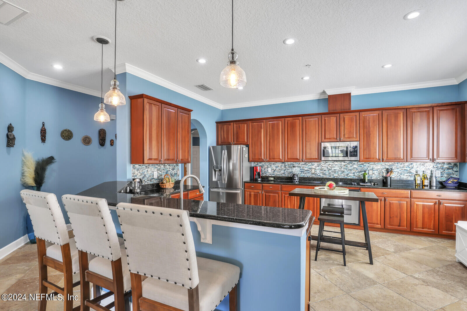 13846 ATLANTIC Boulevard, 201