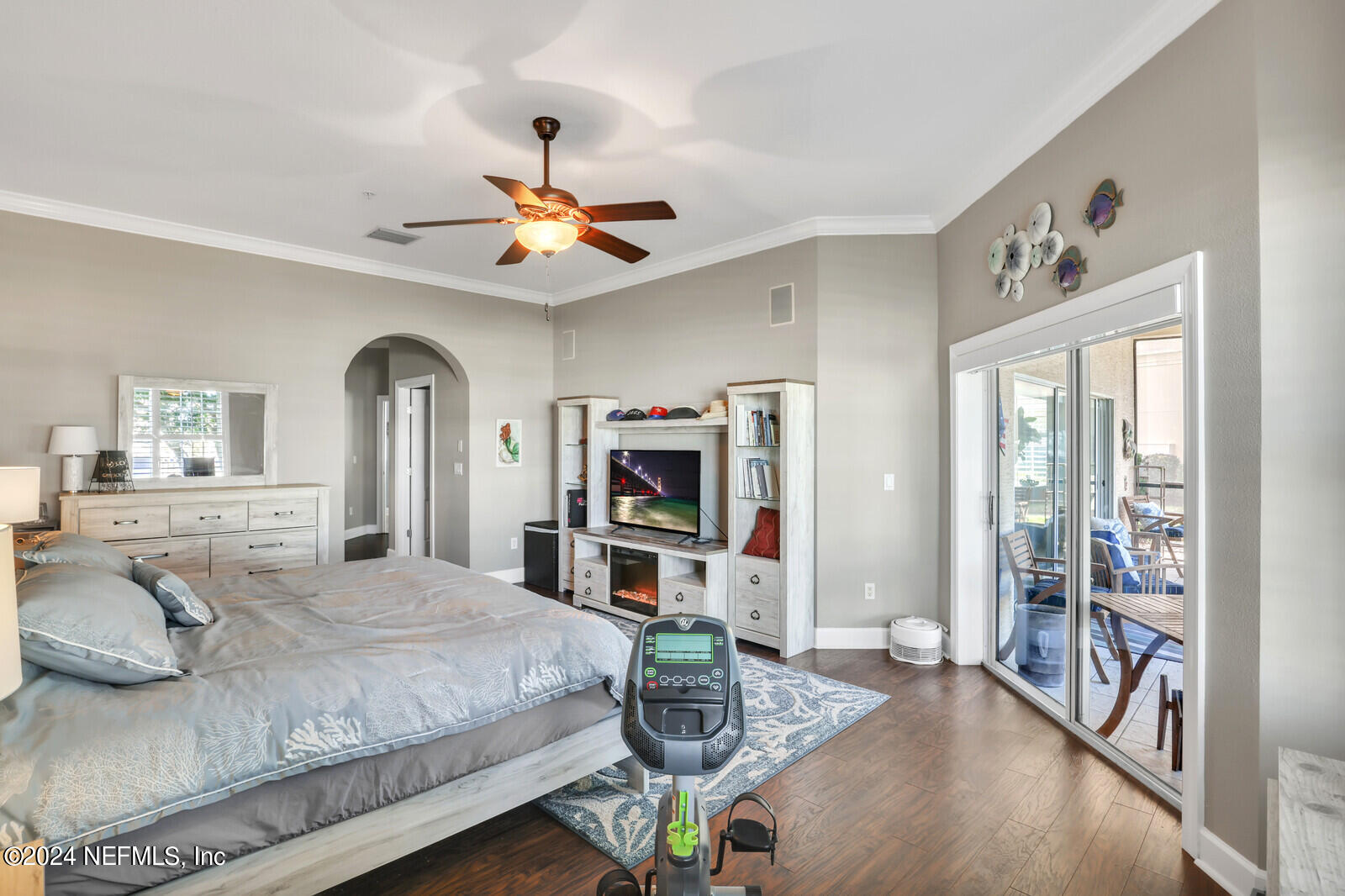 13846 ATLANTIC Boulevard, 201