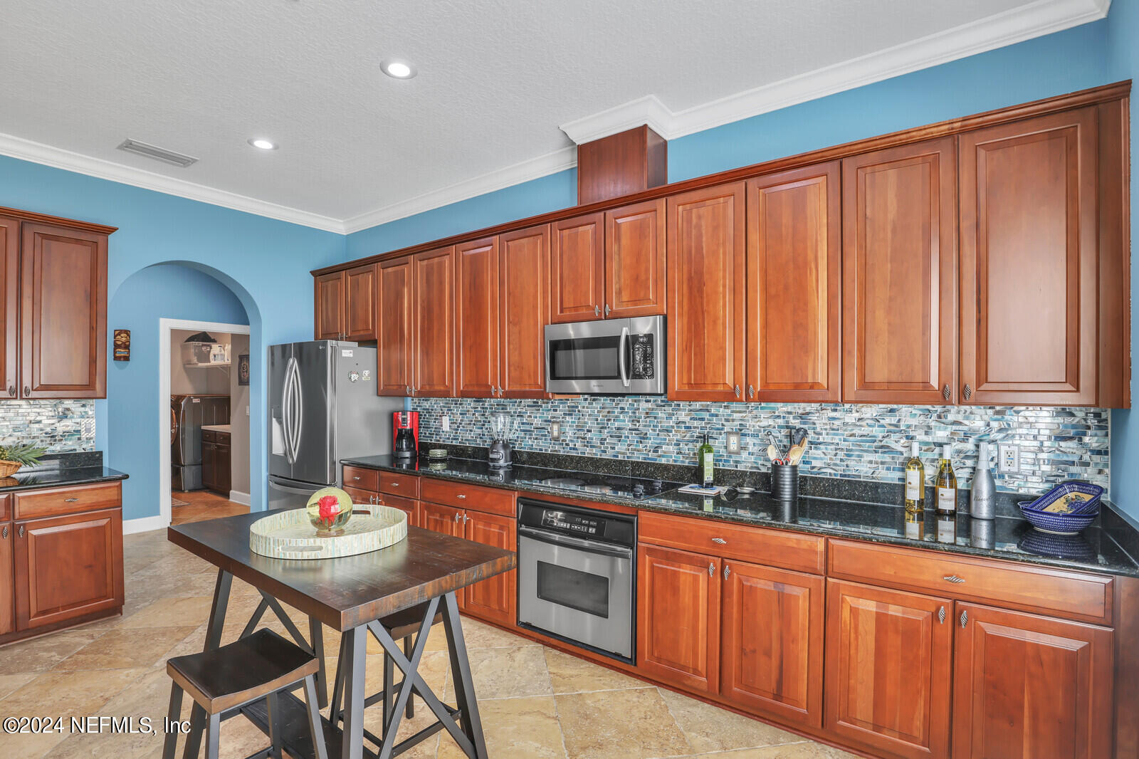 13846 ATLANTIC Boulevard, 201