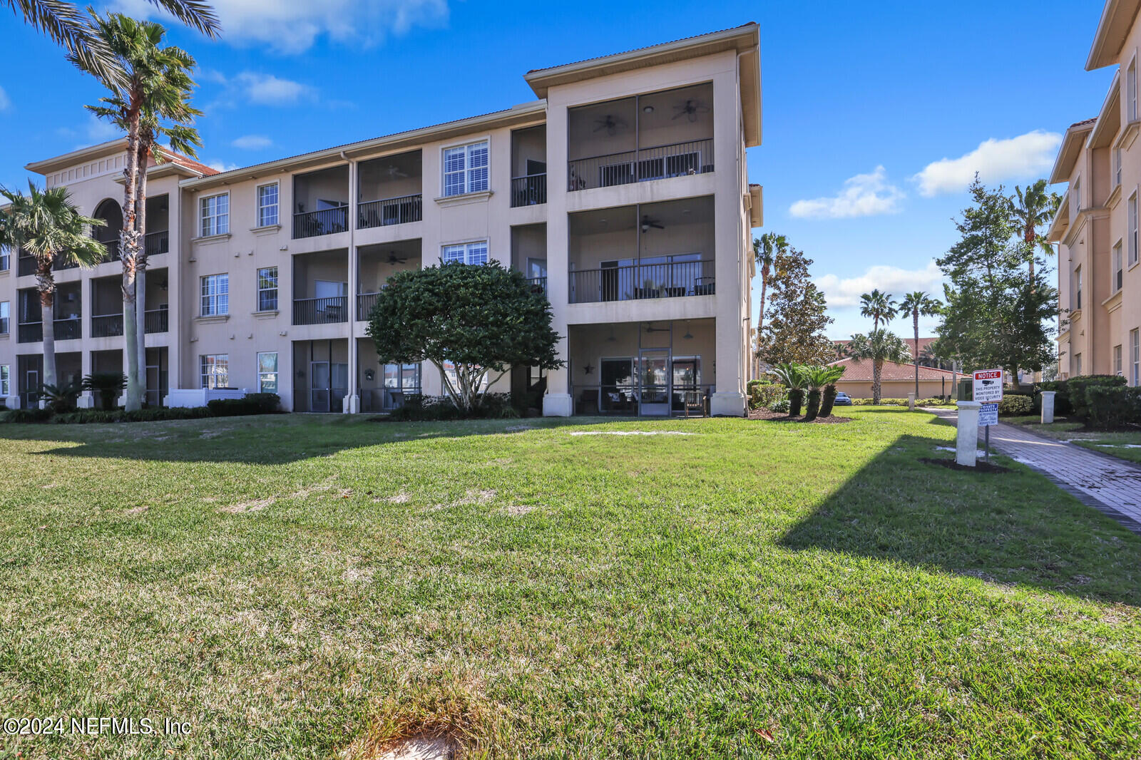 13846 ATLANTIC Boulevard, 201